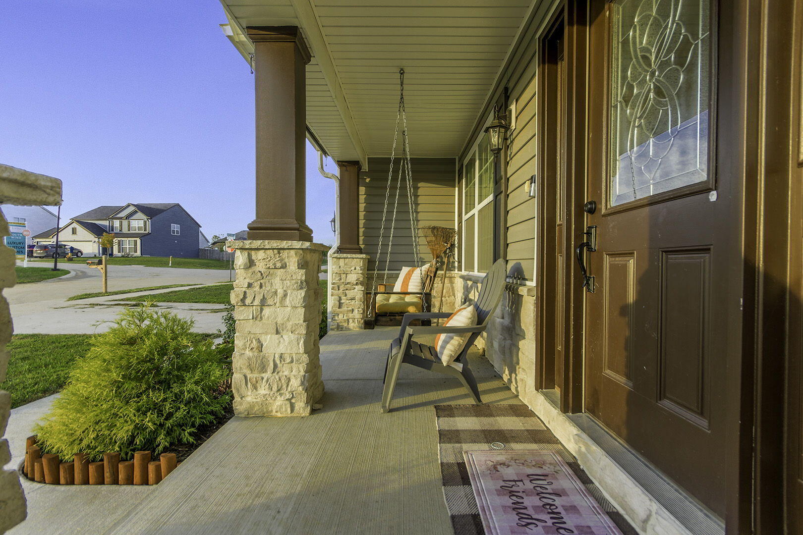 ASHLAND, Missouri, 65010, United States, 4 Bedrooms Bedrooms, ,3 BathroomsBathrooms,Residential,For Sale,1981891