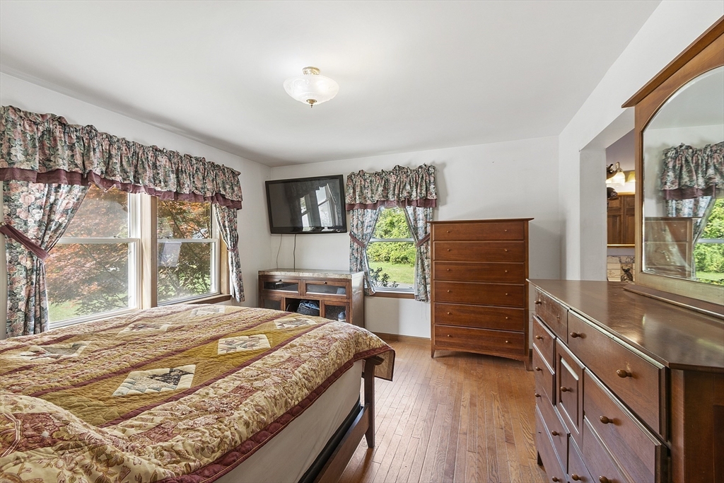 Pepperell, Massachusetts, 01463, United States, 3 Bedrooms Bedrooms, ,2 BathroomsBathrooms,Residential,For Sale,1942837