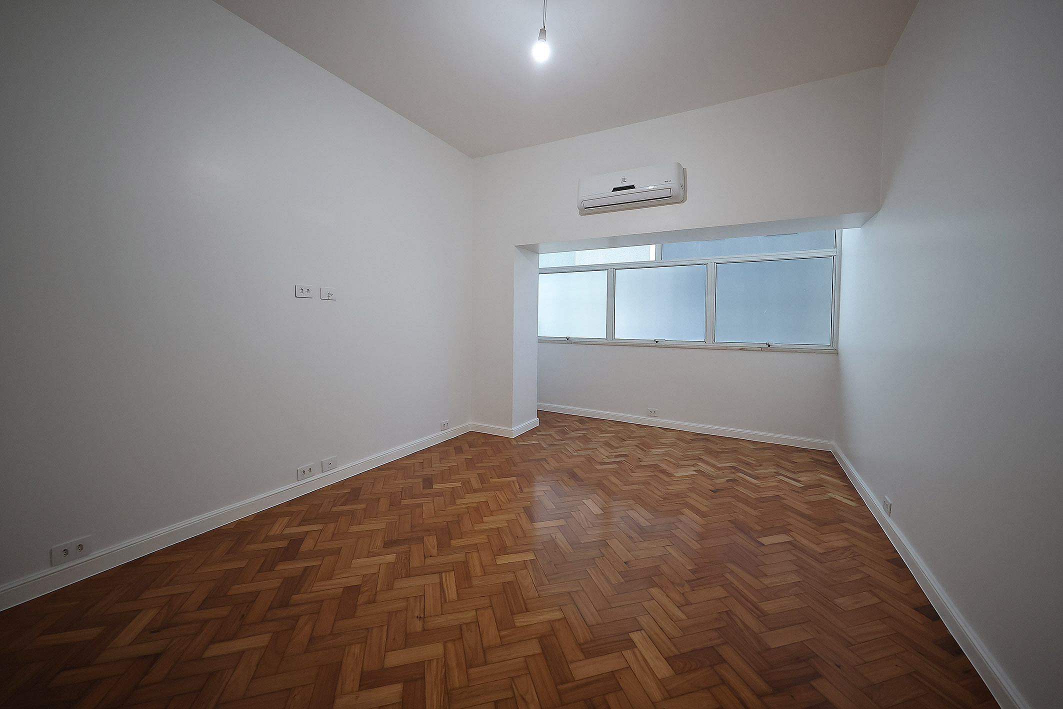  Apartment with Ocean Views at Edifício Chopin on Avenida Atlântica - 物件實景