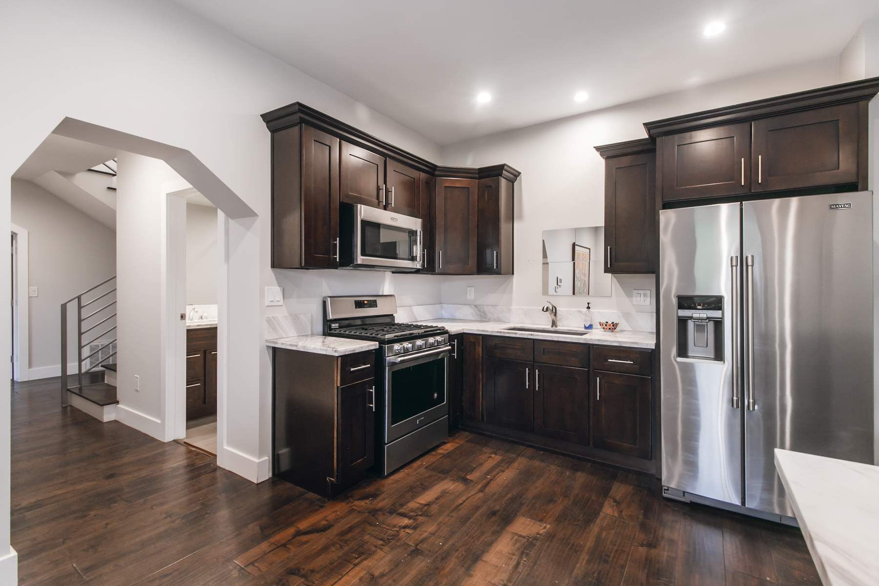  3200 Wrightwood Dr - 物件實景
