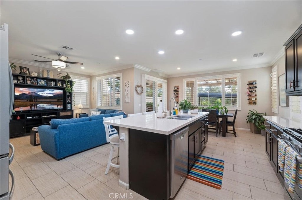 Yucaipa, California, 92399, United States, 3 Bedrooms Bedrooms, ,3 BathroomsBathrooms,Residential,For Sale,1977882