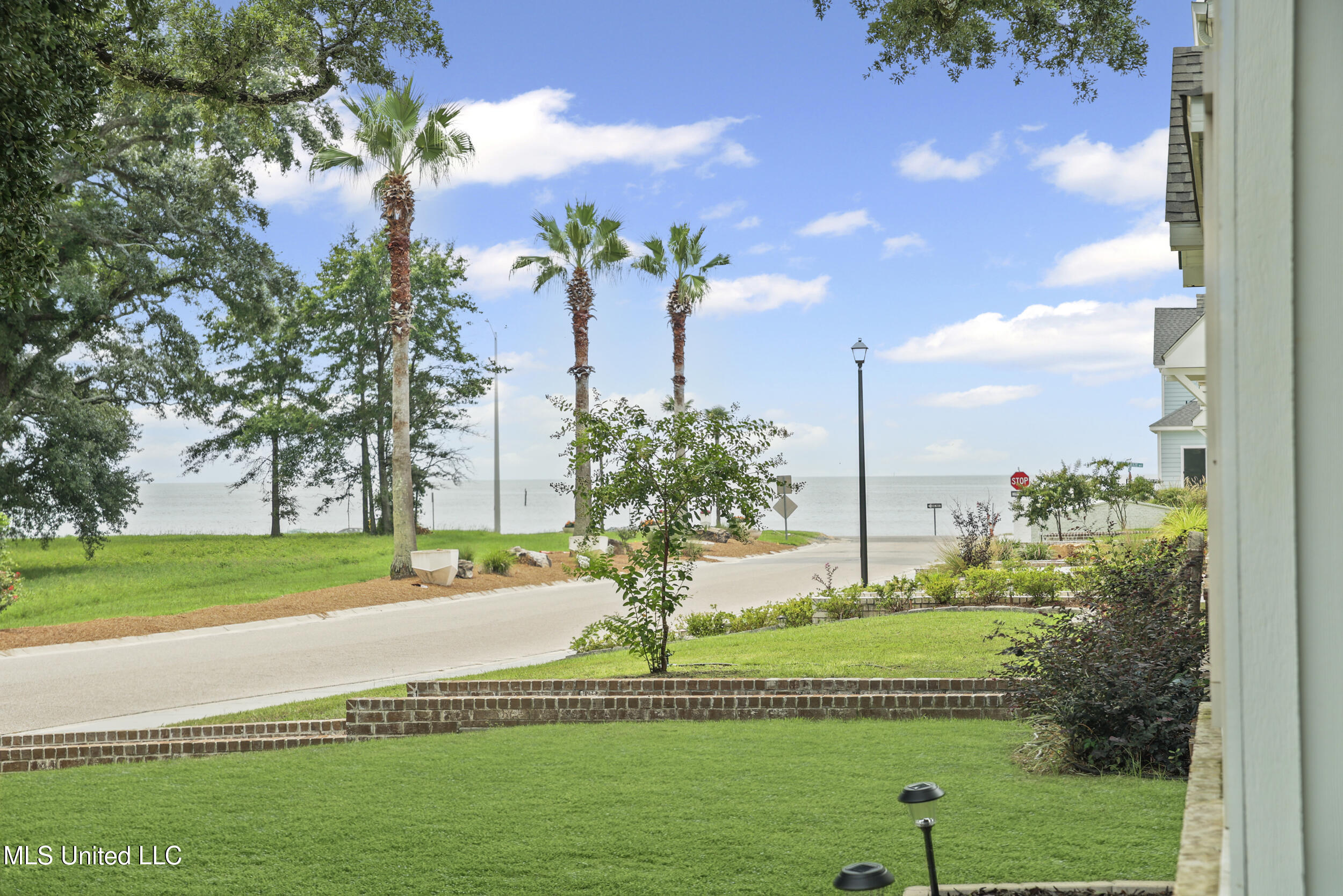Biloxi, Mississippi, 39531, United States, 3 Bedrooms Bedrooms, ,3 BathroomsBathrooms,Residential,For Sale,1906978
