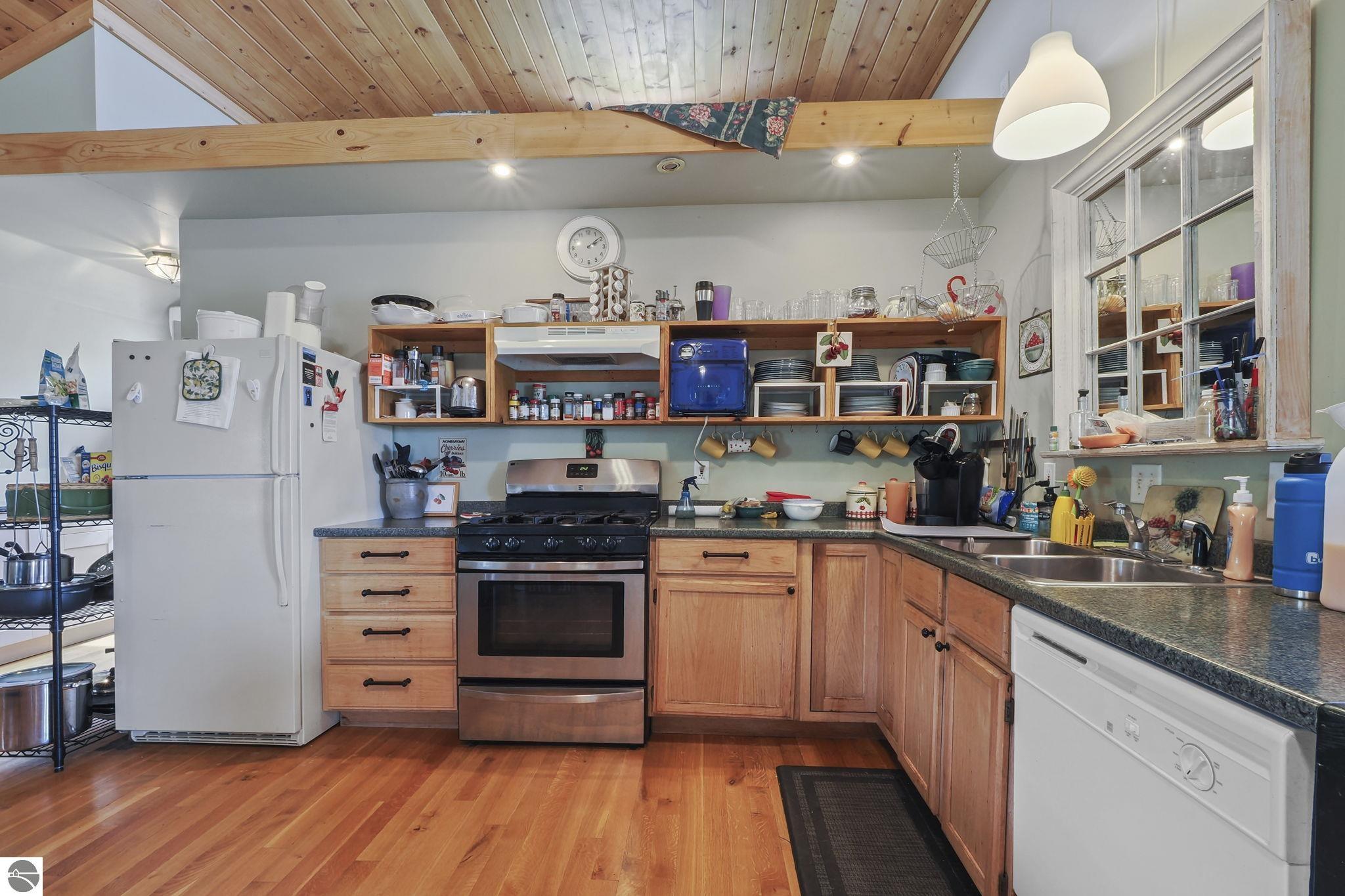 Traverse City, Michigan, 49686, United States, 3 Bedrooms Bedrooms, ,1 BathroomBathrooms,Residential,For Sale,1847565