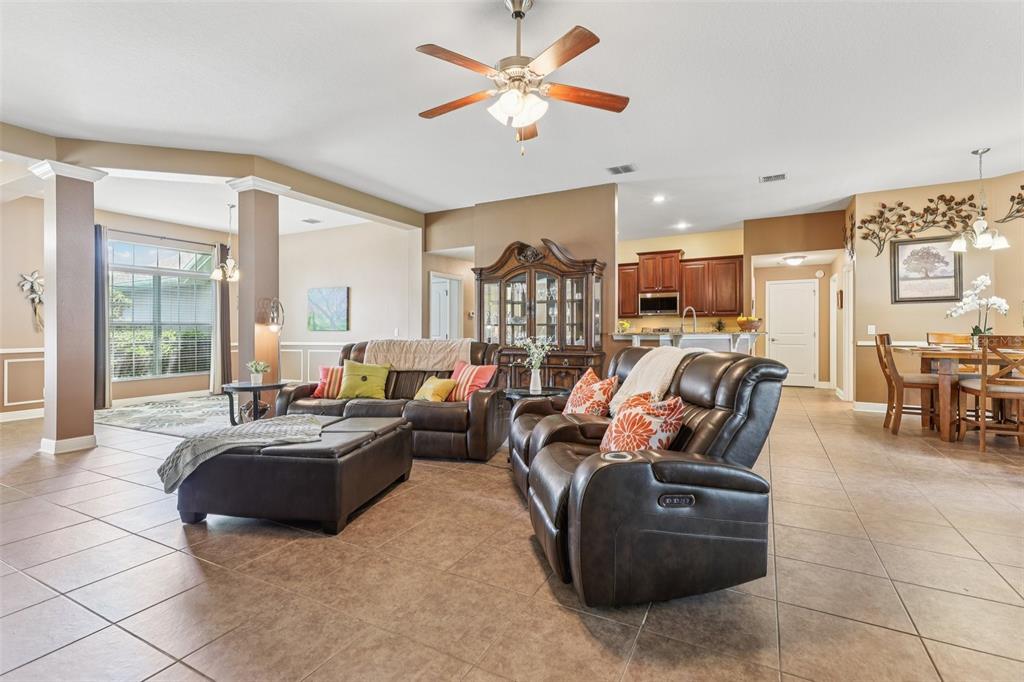 Clermont, Florida, 34715, United States, 4 Bedrooms Bedrooms, ,3 BathroomsBathrooms,Residential,For Sale,1896059