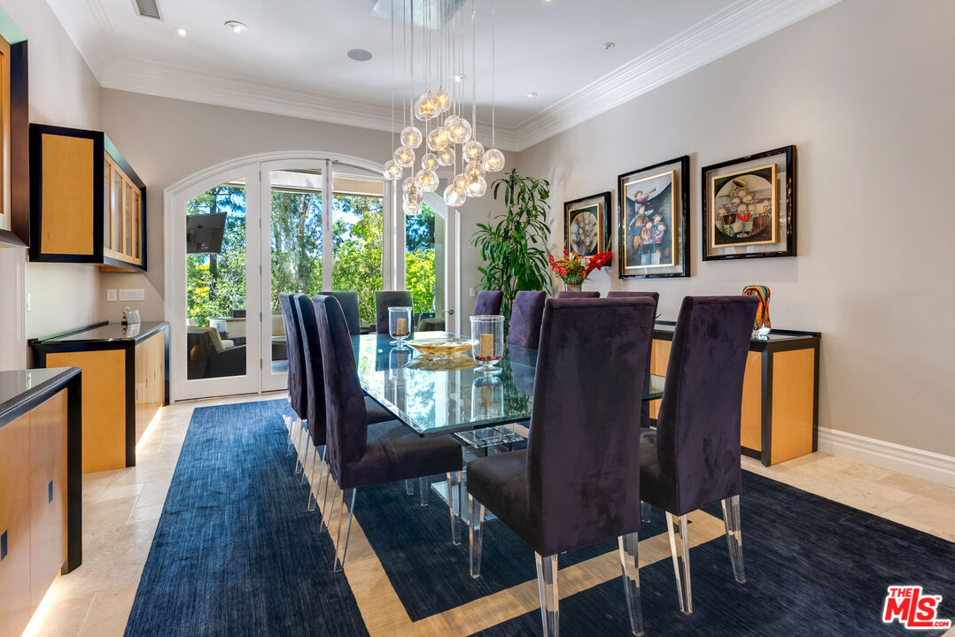 Los Angeles, California, 90077, United States, 5 Bedrooms Bedrooms, ,7 BathroomsBathrooms,Residential,For Sale,1686494