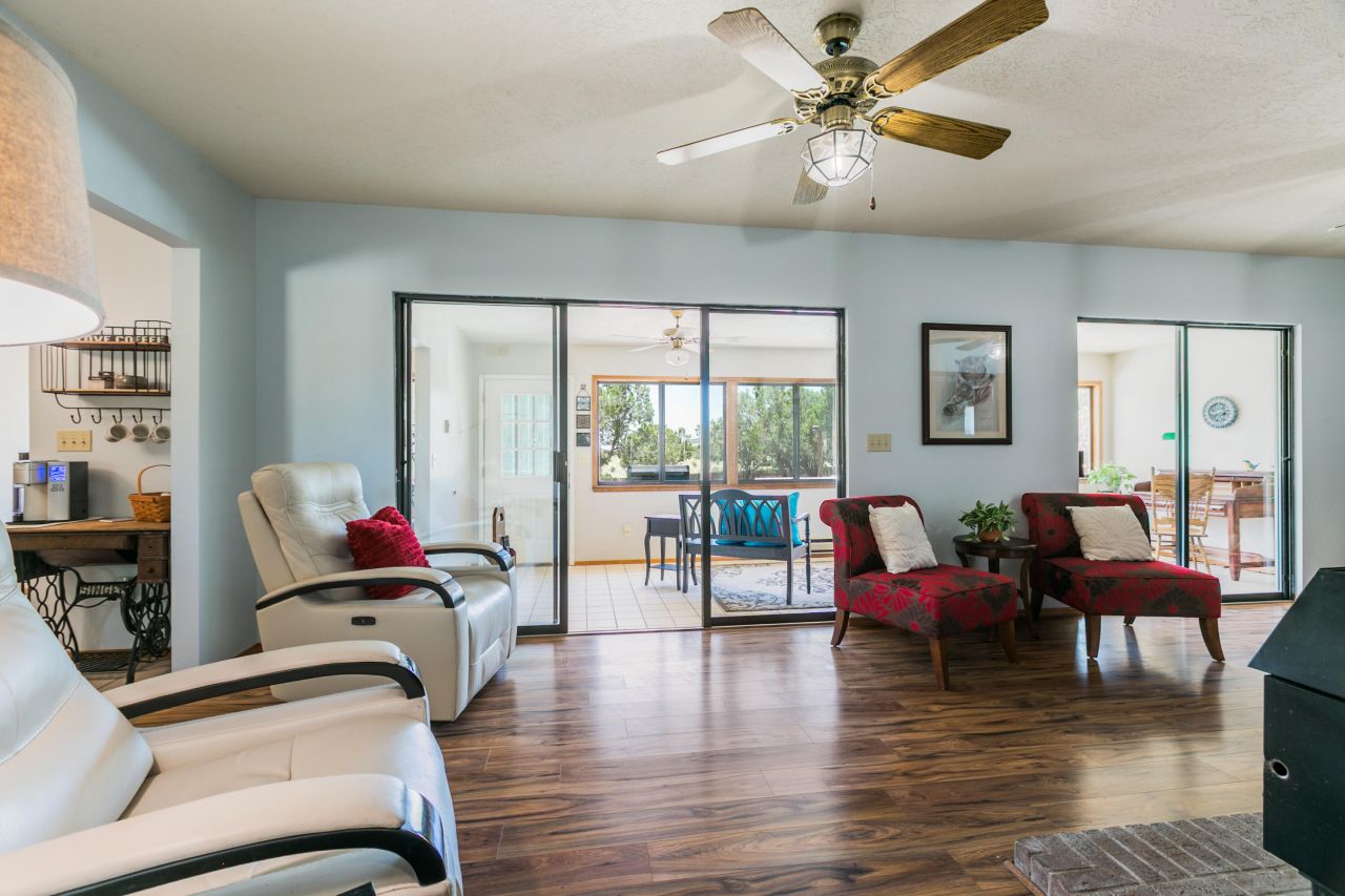 Edgewood, New Mexico, 87015, United States, 4 Bedrooms Bedrooms, ,3 BathroomsBathrooms,Residential,For Sale,1892952