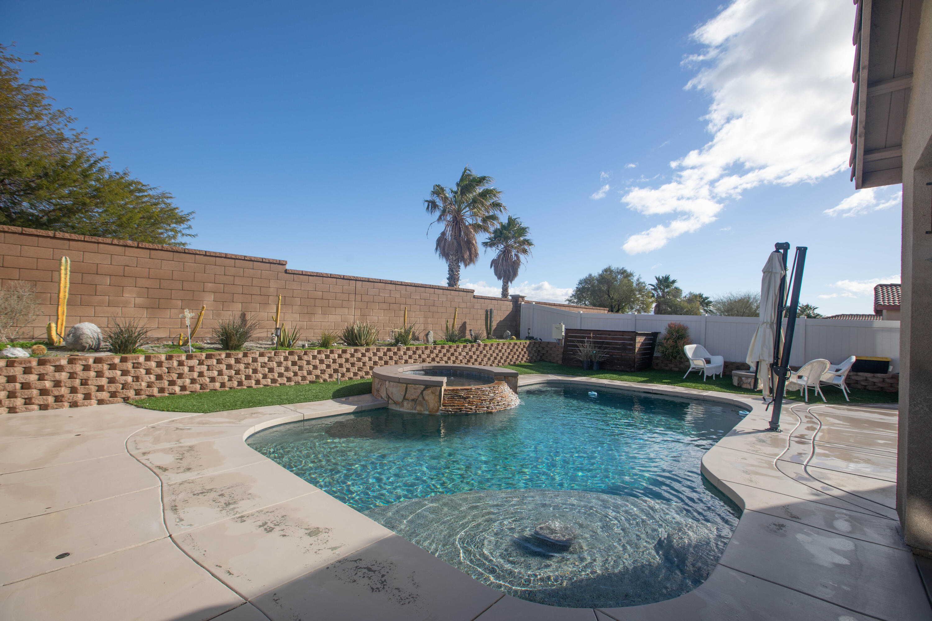 Desert Hot Springs, California, 92240, United States, 5 Bedrooms Bedrooms, ,3 BathroomsBathrooms,Residential,For Sale,1940409