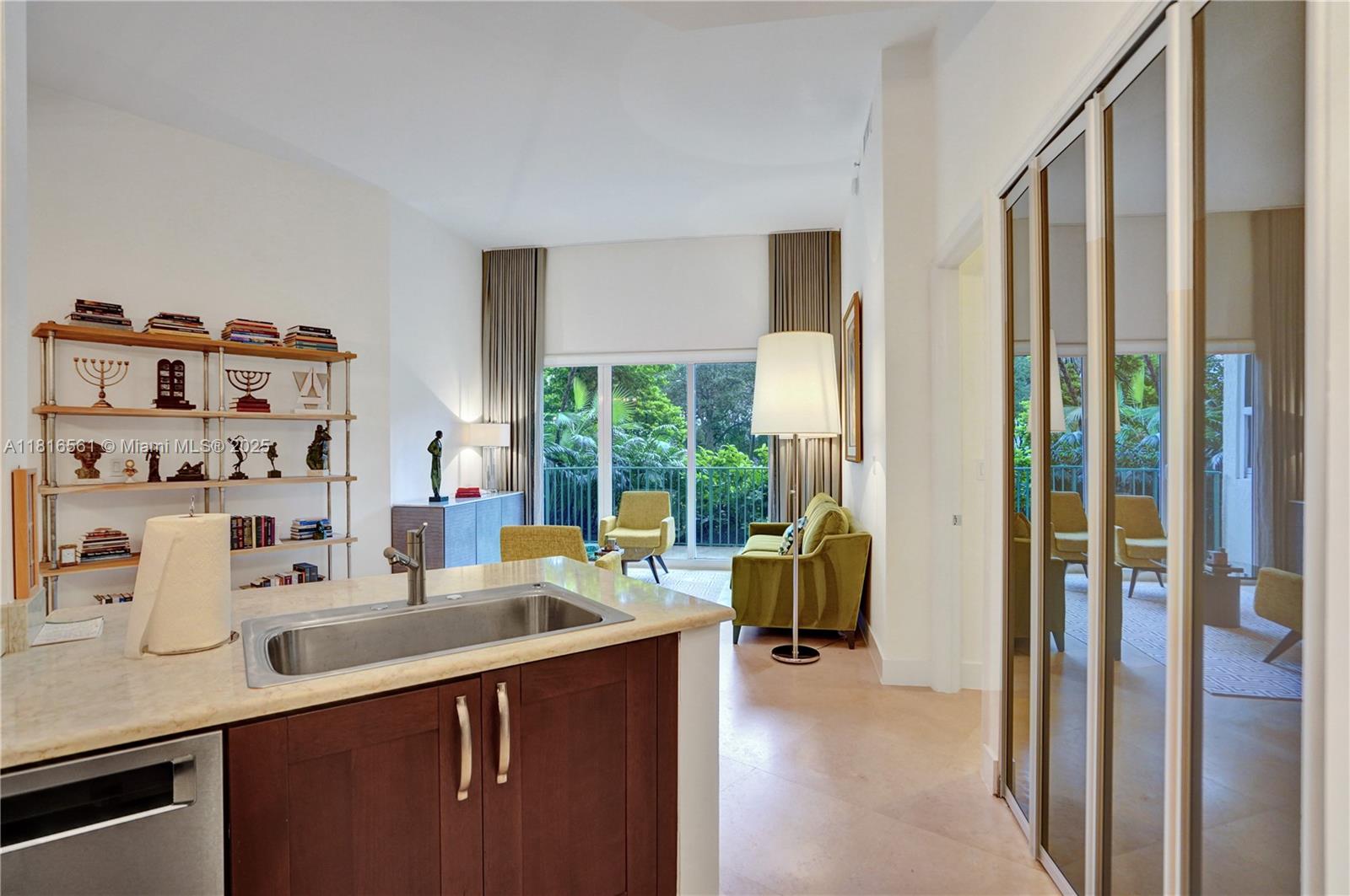 Aventura, Florida, 33180, United States, 2 Bedrooms Bedrooms, ,2 BathroomsBathrooms,Residential,For Sale,1848043