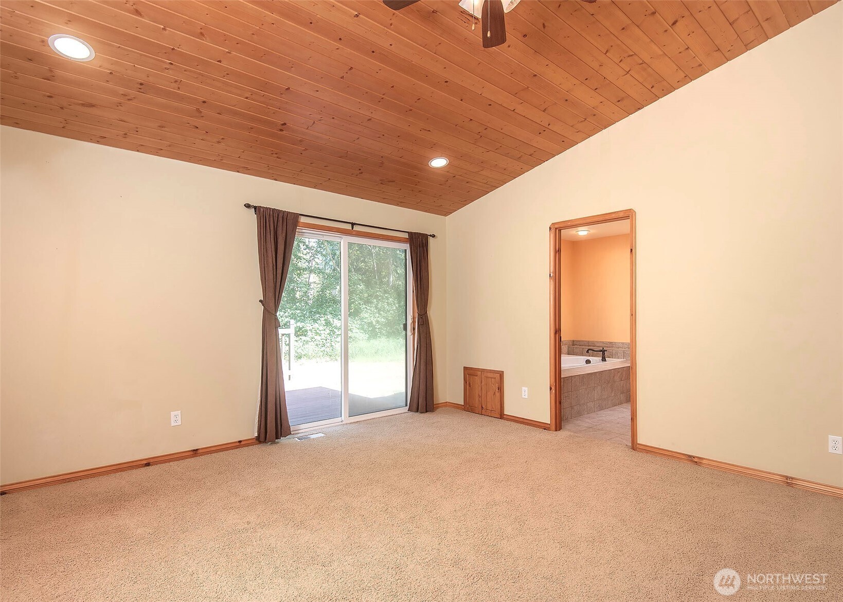 Stanwood, Washington, 98292, United States, 4 Bedrooms Bedrooms, ,2 BathroomsBathrooms,Residential,For Sale,1926284