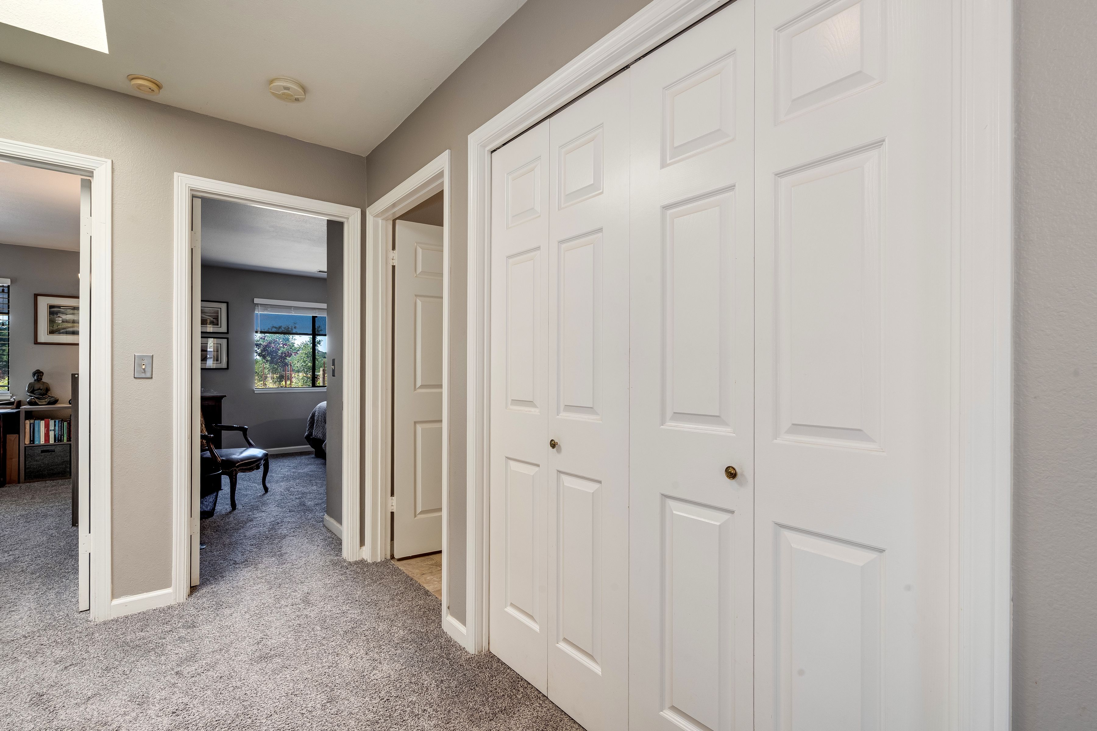  1040 Mount George Avenue - 物件實景