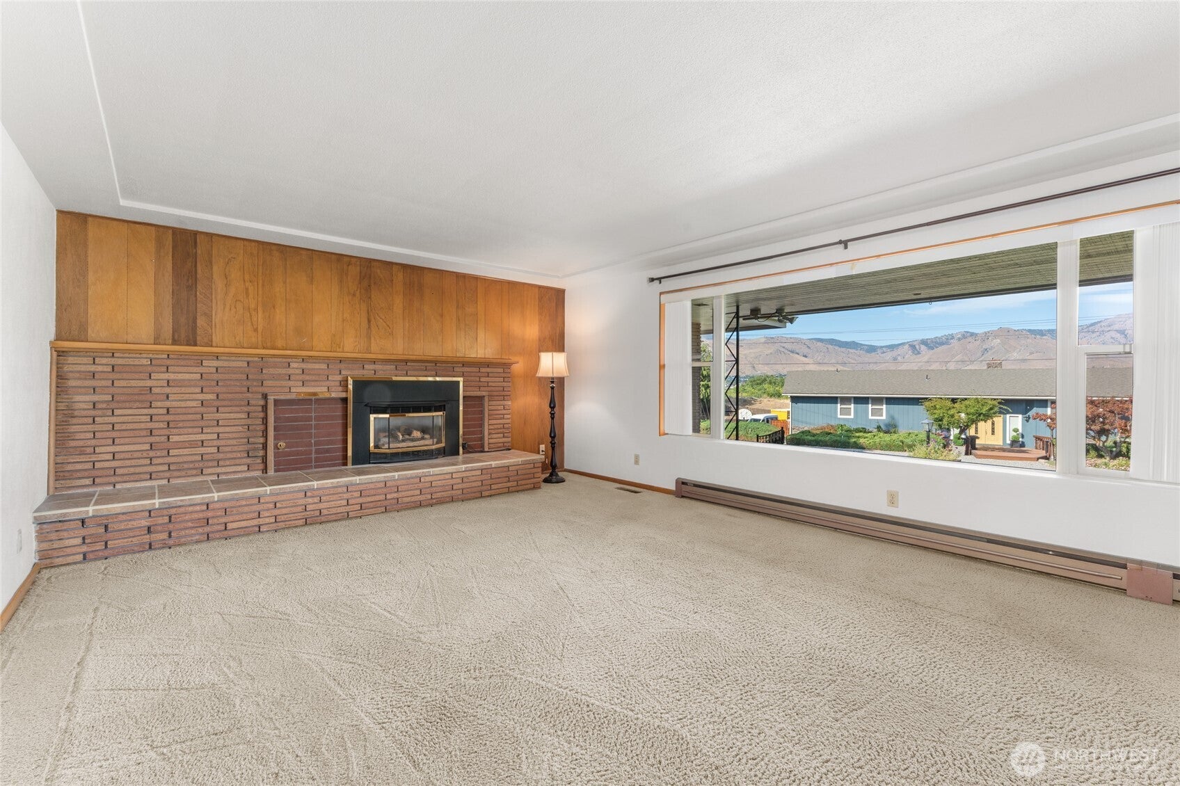 East Wenatchee, Washington, 98802, United States, 3 Bedrooms Bedrooms, ,Residential,For Sale,1908780