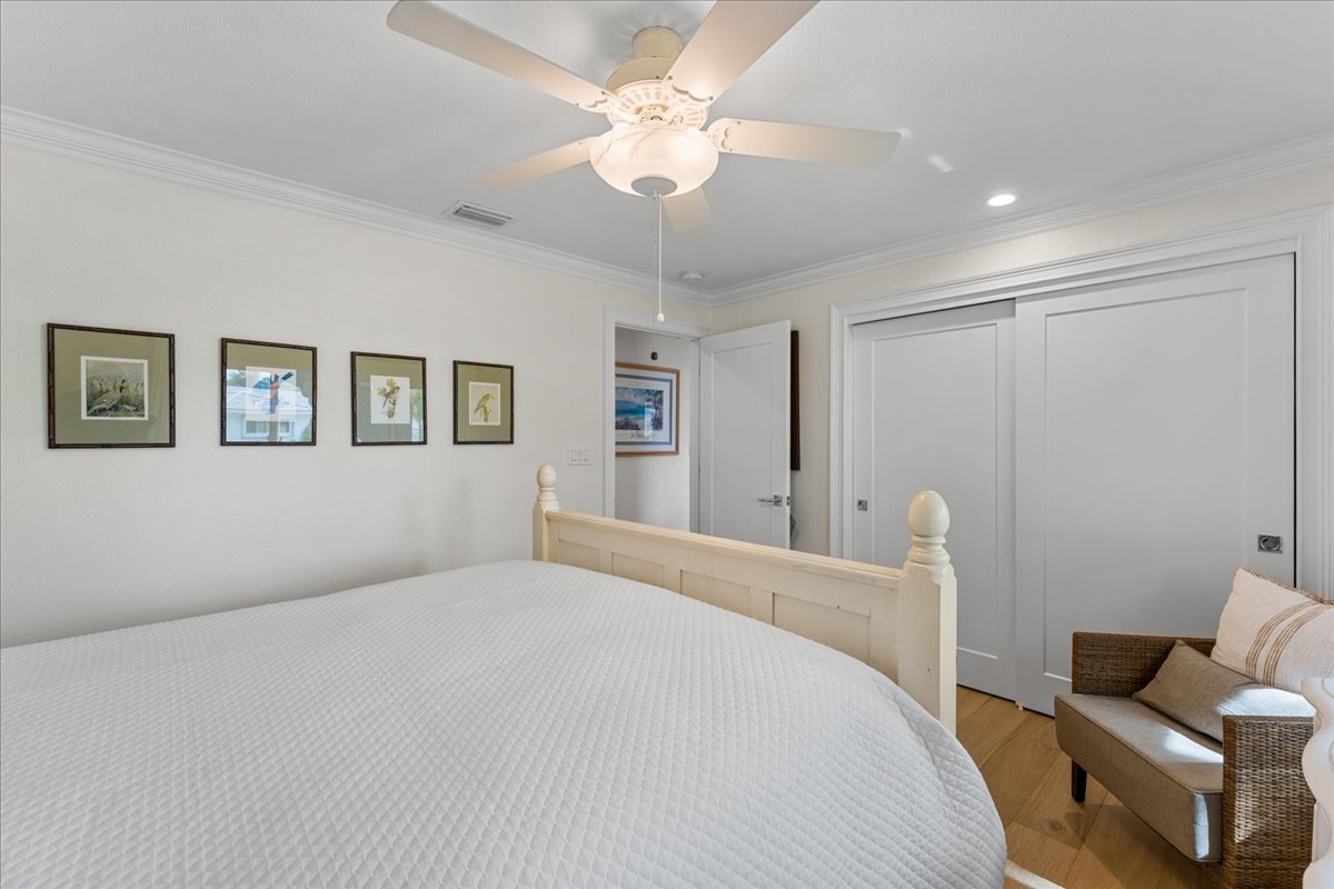 Seminole, Florida, 33772, United States, 3 Bedrooms Bedrooms, ,2 BathroomsBathrooms,Residential,For Sale,2048345