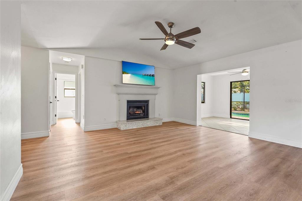 Bradenton, Florida, 34209, United States, 3 Bedrooms Bedrooms, ,2 BathroomsBathrooms,Residential,For Sale,1743662