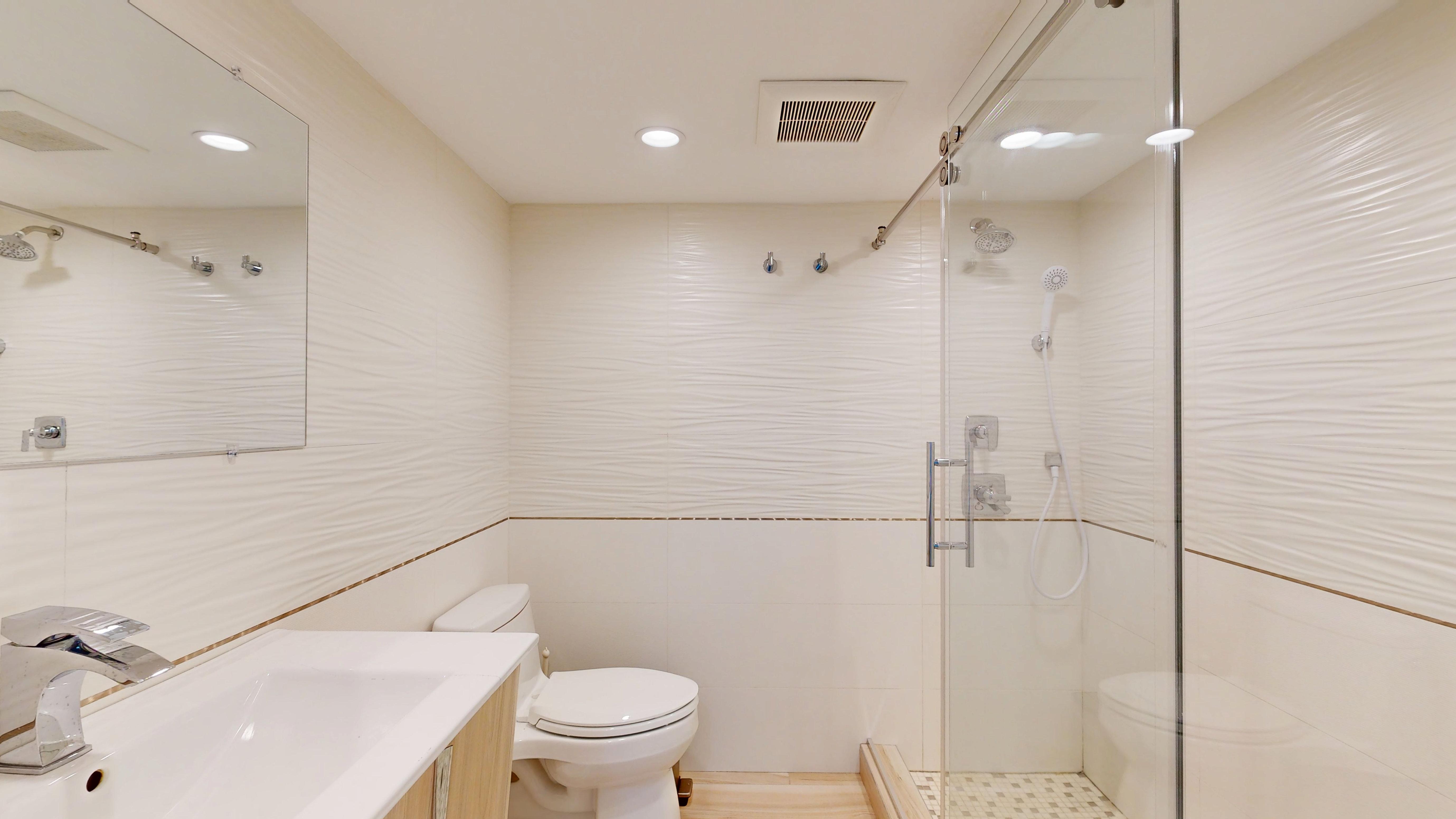 Staten Island, New York, 10301, United States, 6 Bedrooms Bedrooms, ,4 BathroomsBathrooms,Residential,For Sale,1976673