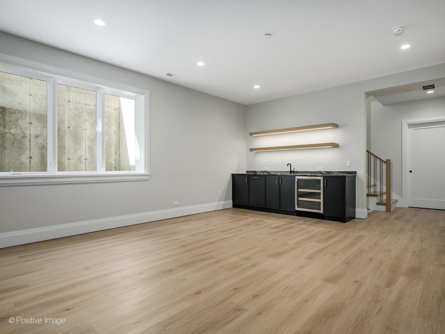 Wilmette, Illinois, 60091, United States, 5 Bedrooms Bedrooms, ,6 BathroomsBathrooms,Residential,For Sale,1987581