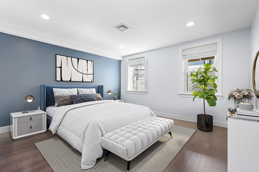 Boston, Massachusetts, 02129, United States, 2 Bedrooms Bedrooms, ,2 BathroomsBathrooms,Residential,For Sale,1940658