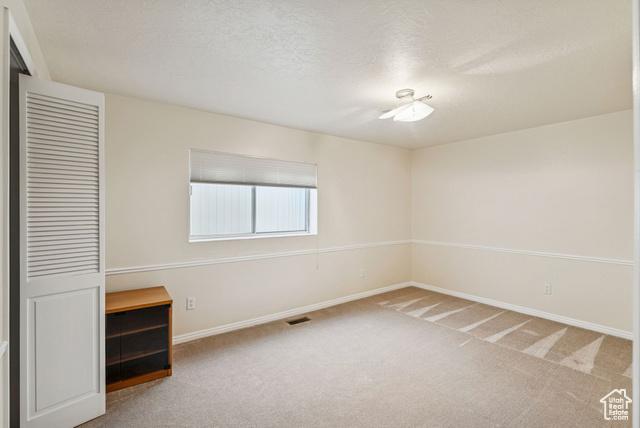 Layton, Utah, 84040, United States, 5 Bedrooms Bedrooms, ,4 BathroomsBathrooms,Residential,For Sale,1992771