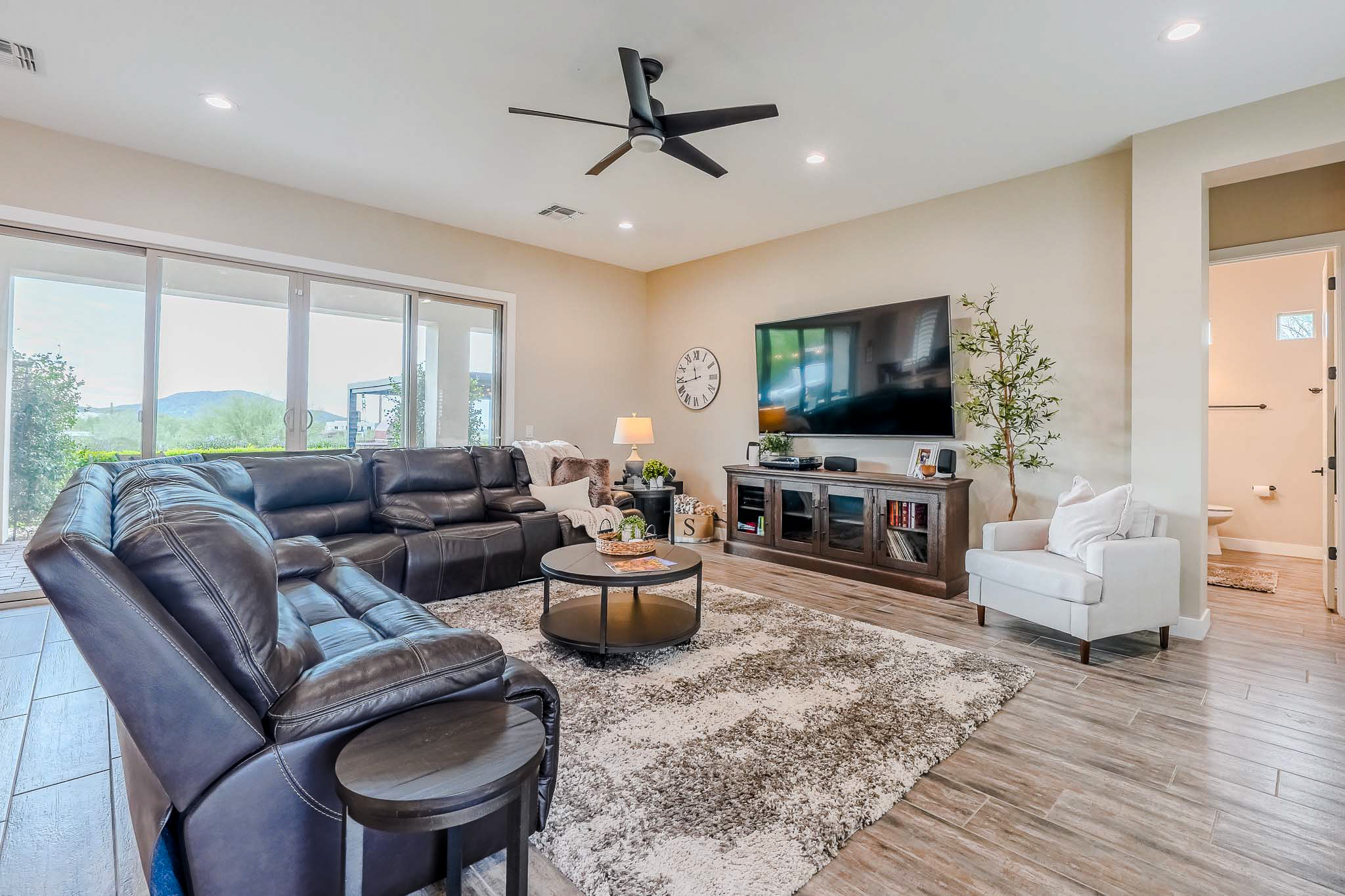 Phoenix, Arizona, 85087, United States, 3 Bedrooms Bedrooms, ,Residential,For Sale,2000122