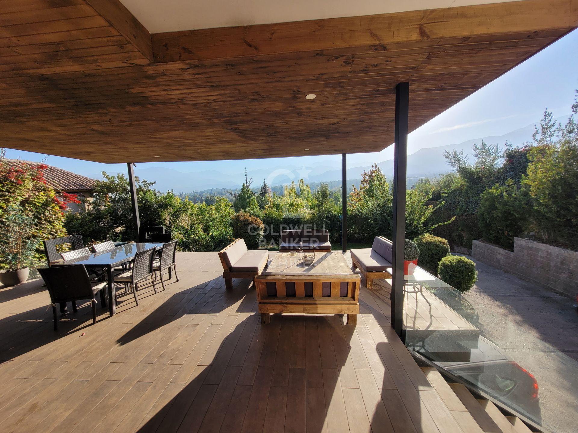 Las Condes, Chile, 5 Bedrooms Bedrooms, ,5 BathroomsBathrooms,Residential,For Sale,1744666