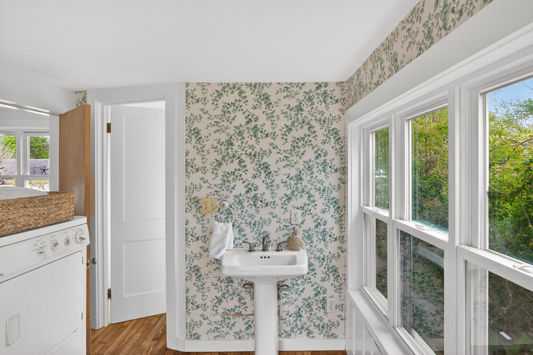  5 Pleasant Street, Dennis Port, MA, 02639 - 物件實景