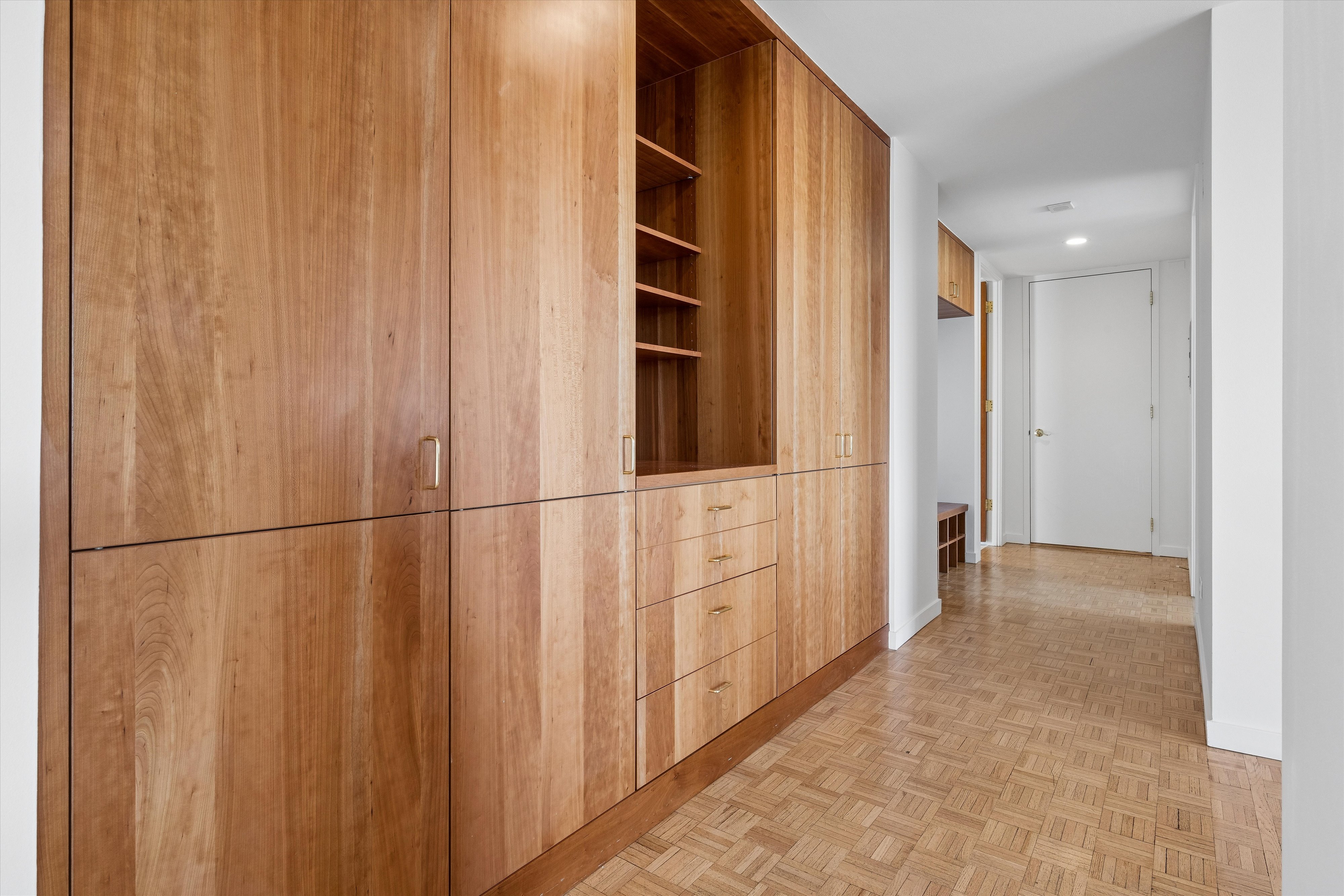  Easy living at Denver’s most iconic mid-century building - 物件實景