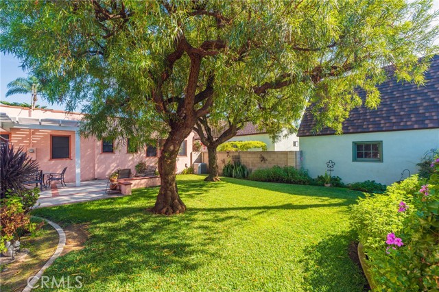 Anaheim, California, 92805, United States, 2 Bedrooms Bedrooms, ,1 BathroomBathrooms,Residential,For Sale,1986125