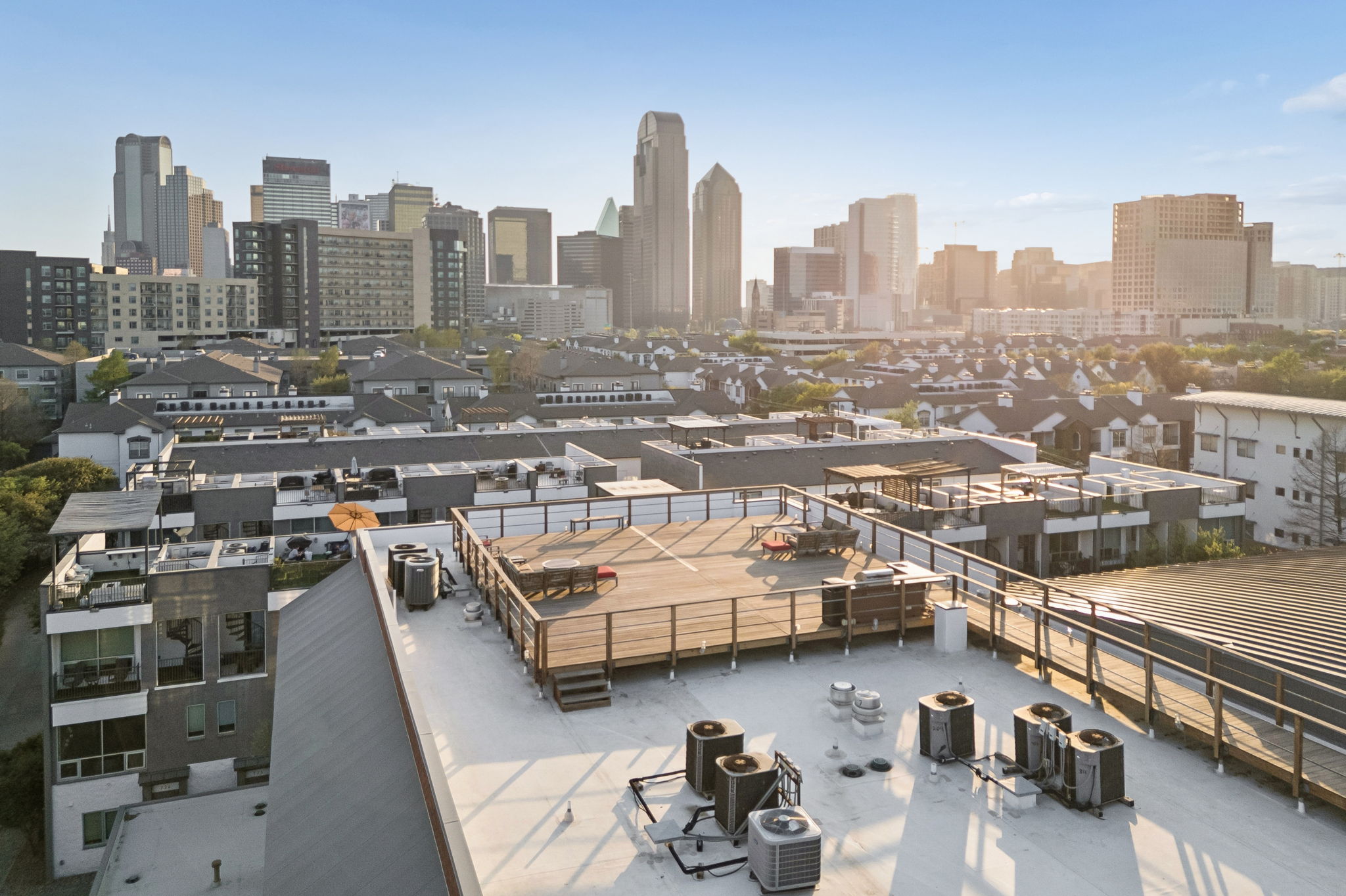  Rare Double Residence that Redefines Midrise Living in the Heart of Dallas - 物件實景