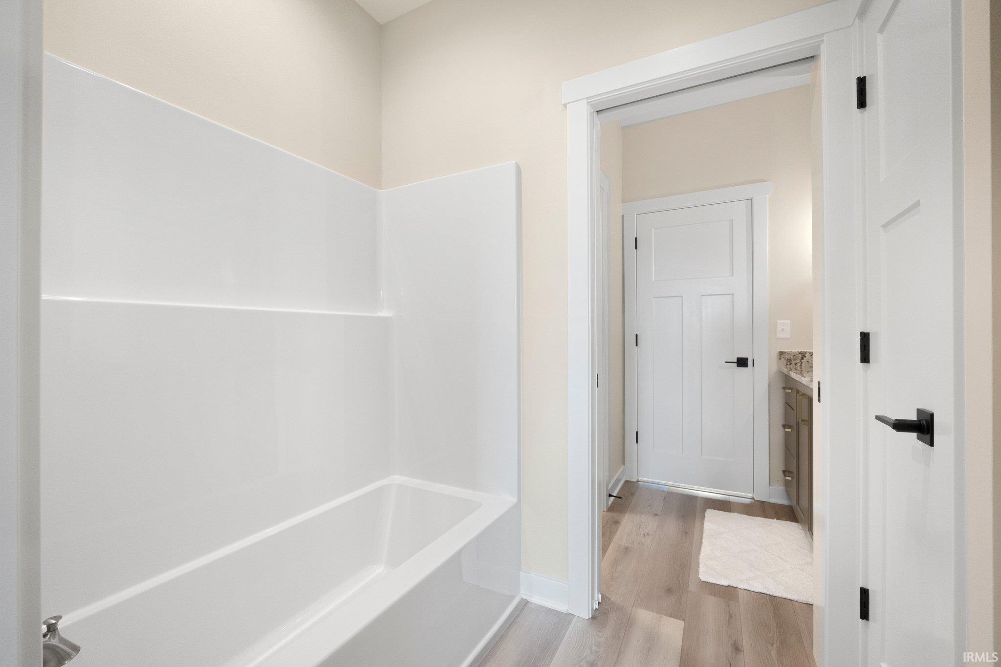 Fort Wayne, Indiana, 46845, United States, 5 Bedrooms Bedrooms, ,4 BathroomsBathrooms,Residential,For Sale,2001511