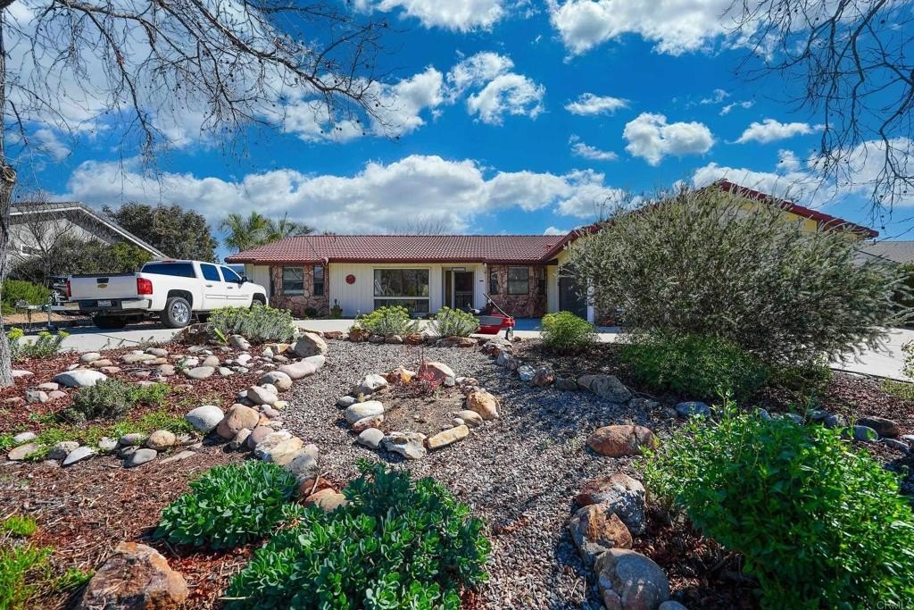 Ramona, California, 92065, United States, 4 Bedrooms Bedrooms, ,3 BathroomsBathrooms,Residential,For Sale,1818581