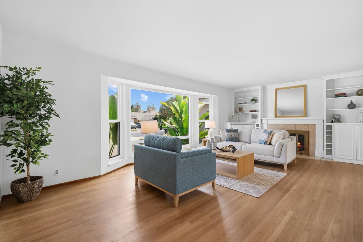 San Jose, California, 95118, United States, 4 Bedrooms Bedrooms, ,2 BathroomsBathrooms,Residential,For Sale,1986269