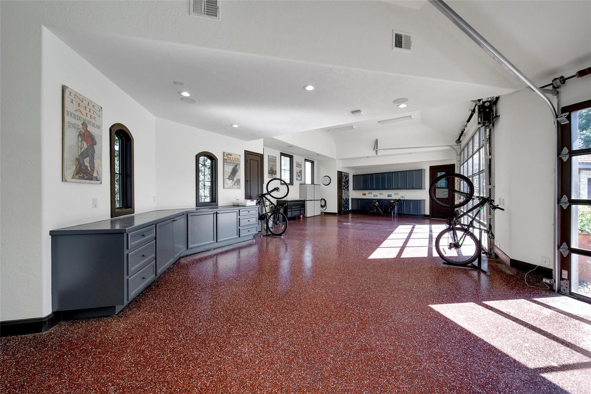 Spring, Texas, 77379, United States, 5 Bedrooms Bedrooms, ,6 BathroomsBathrooms,Residential,For Sale,2006186