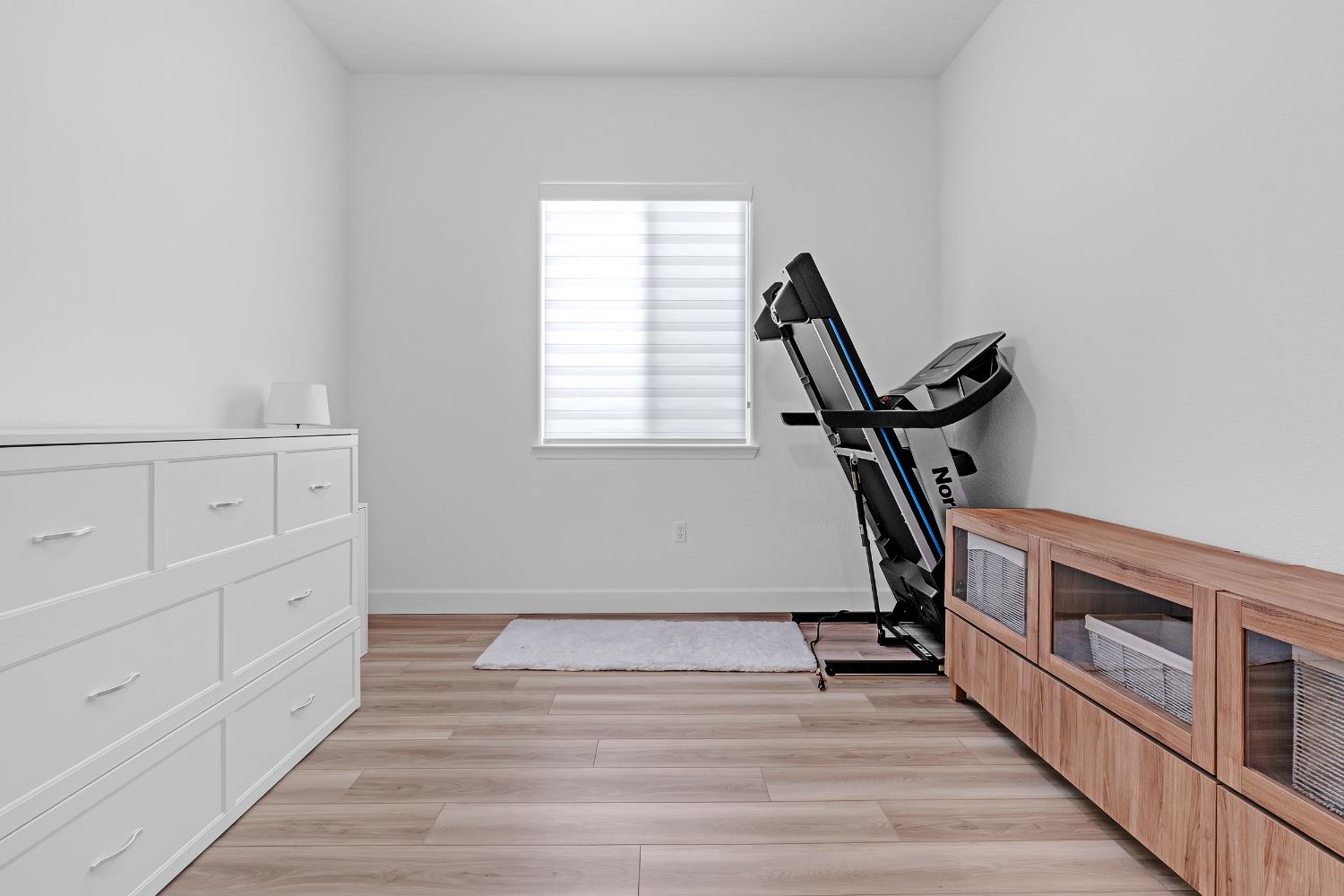 Sacramento, California, 95835, United States, 4 Bedrooms Bedrooms, ,3 BathroomsBathrooms,Residential,For Sale,1998262