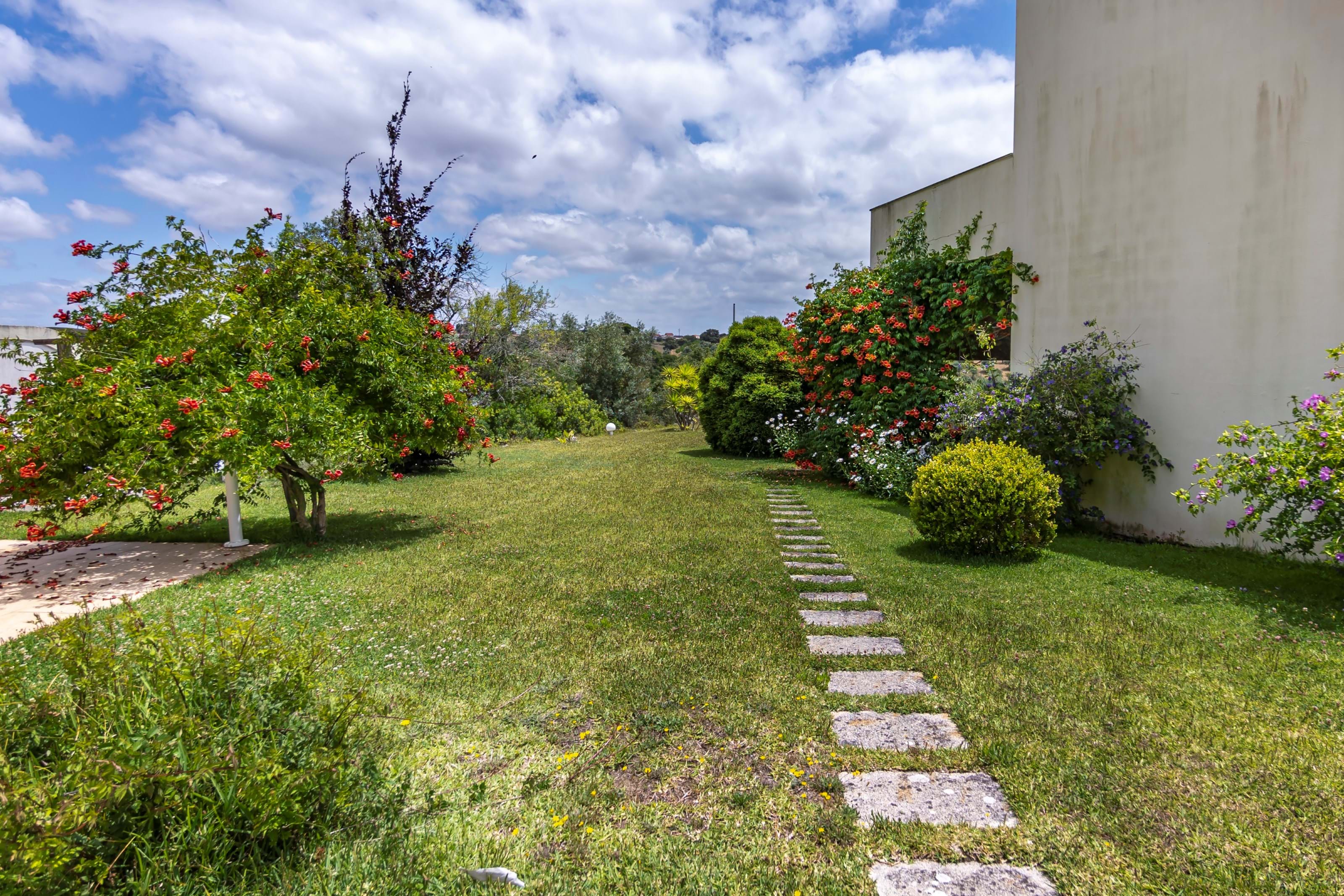 Santarém, Santarém, 2005-116, PT, 7 Bedrooms Bedrooms, ,7 BathroomsBathrooms,Residential,For Sale,1699627