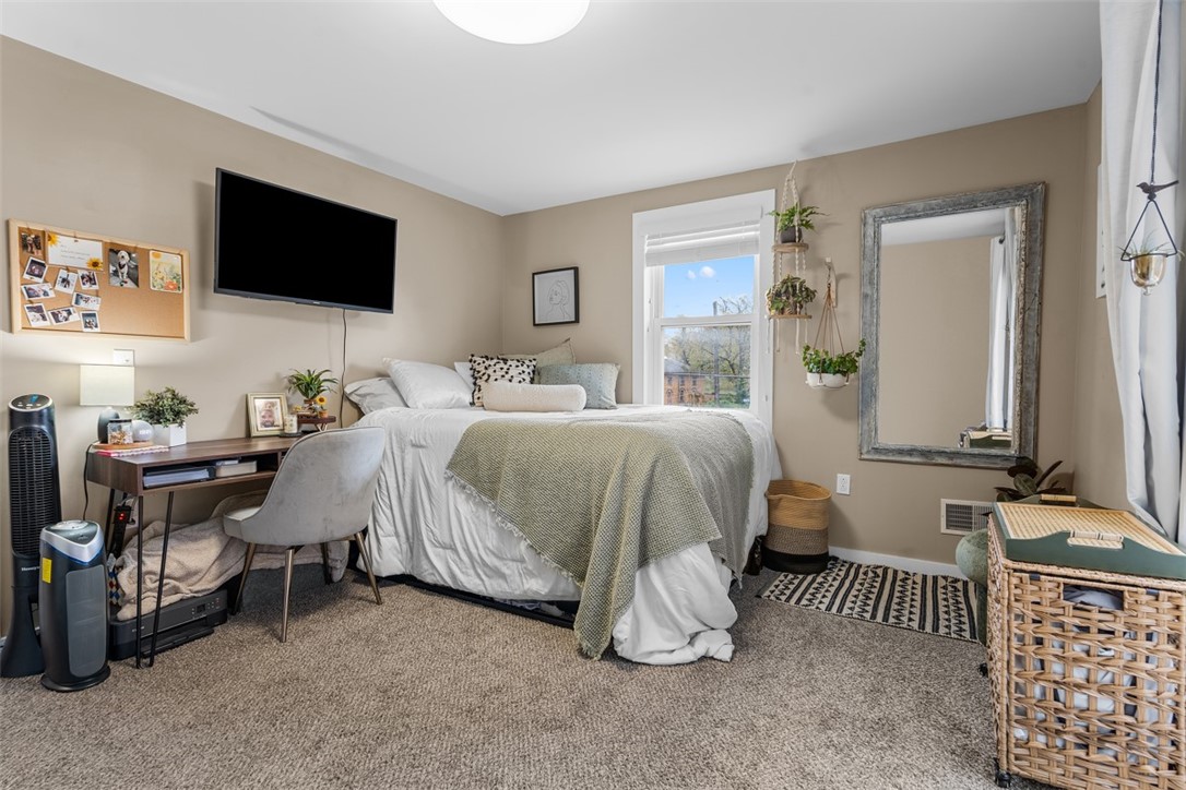 Lawrenceville, Pennsylvania, 15201, United States, ,Residential,For Sale,1988380