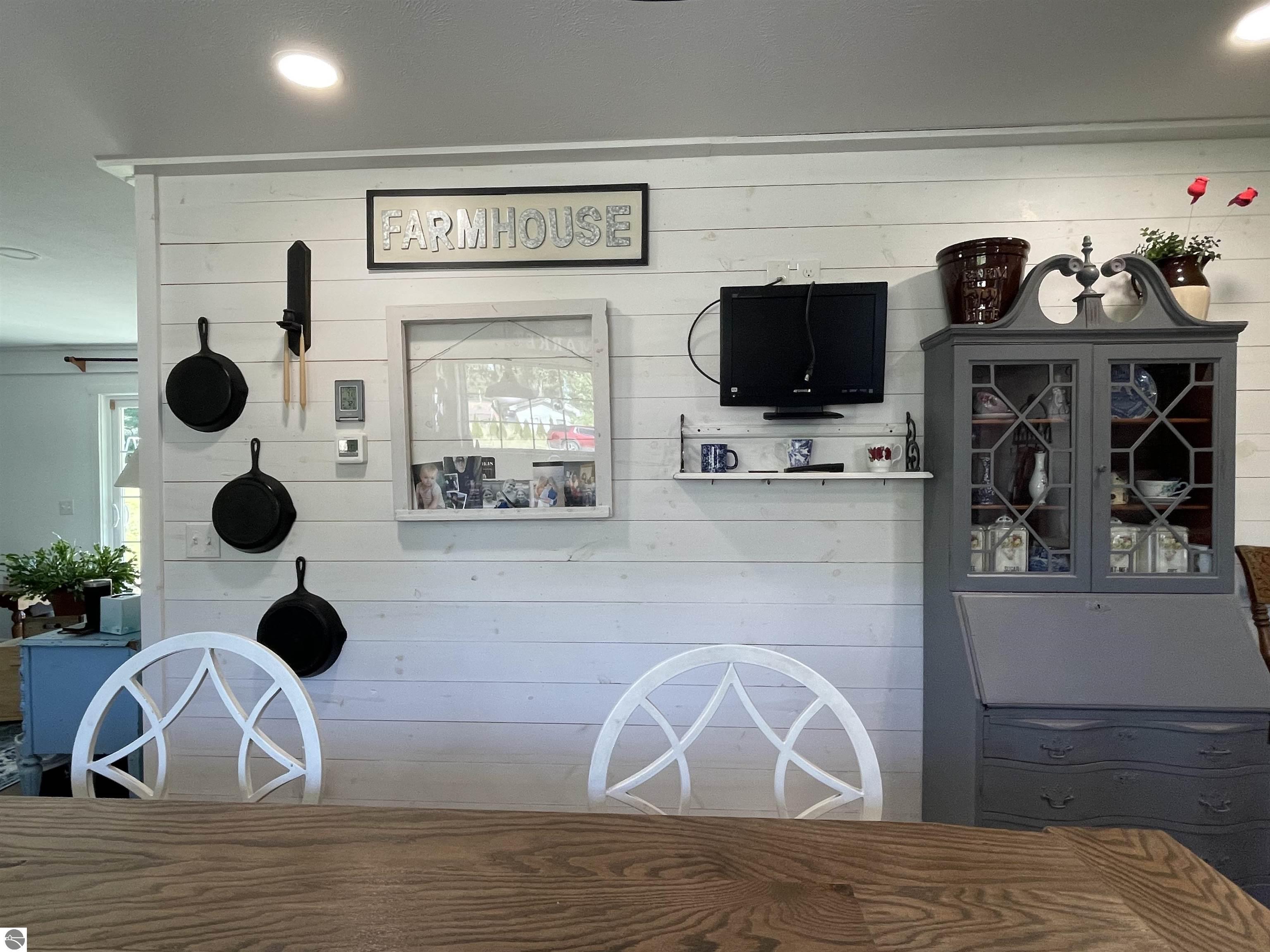 Harrison, Michigan, 48625, United States, 3 Bedrooms Bedrooms, ,3 BathroomsBathrooms,Residential,For Sale,2007546