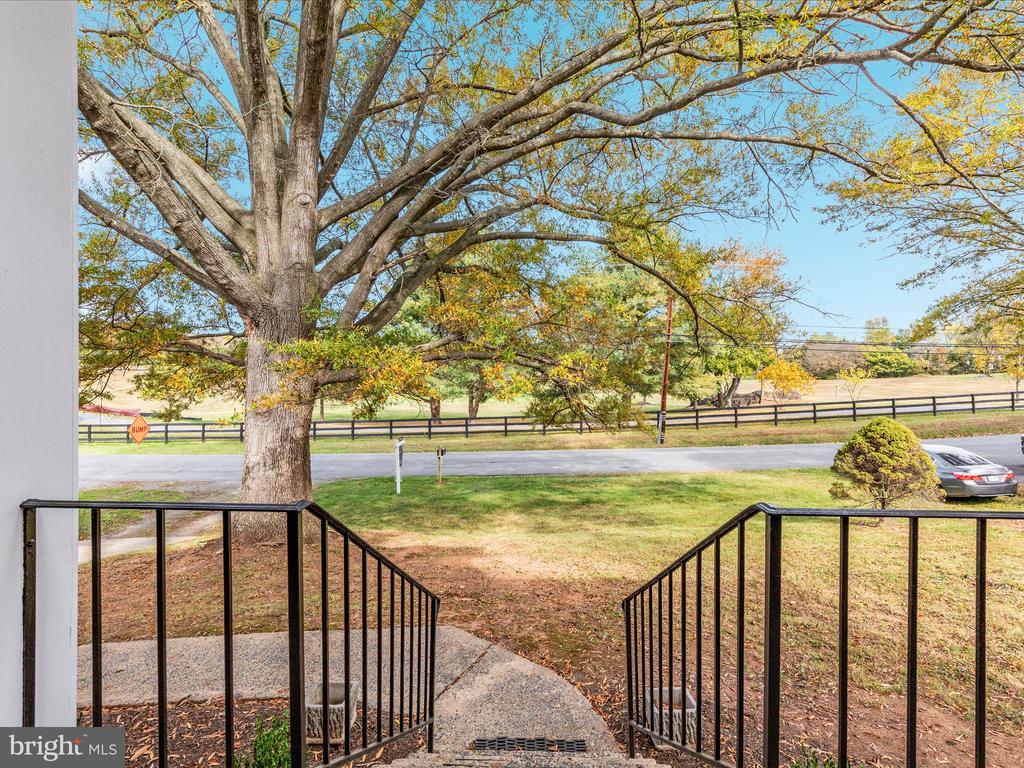 Leesburg, Virginia, 20176, United States, 6 Bedrooms Bedrooms, ,3 BathroomsBathrooms,Residential,For Sale,1979496