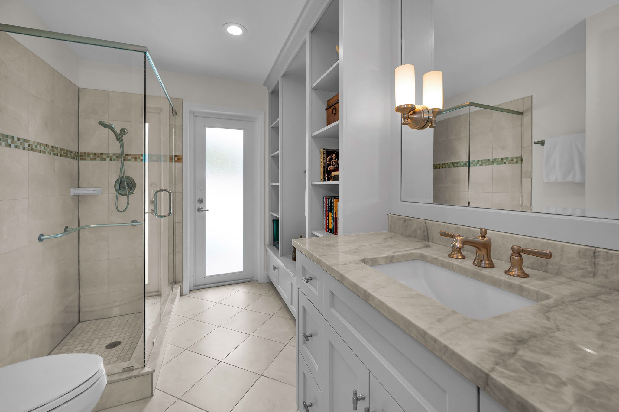 St Petersburg, Florida, 33703, United States, 4 Bedrooms Bedrooms, ,3 BathroomsBathrooms,Residential,For Sale,1978536