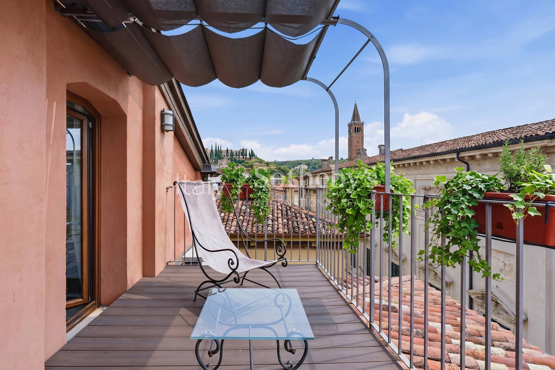  Prestigious Penthouse in a Historic Palazzo in the Heart of Verona - 物件實景
