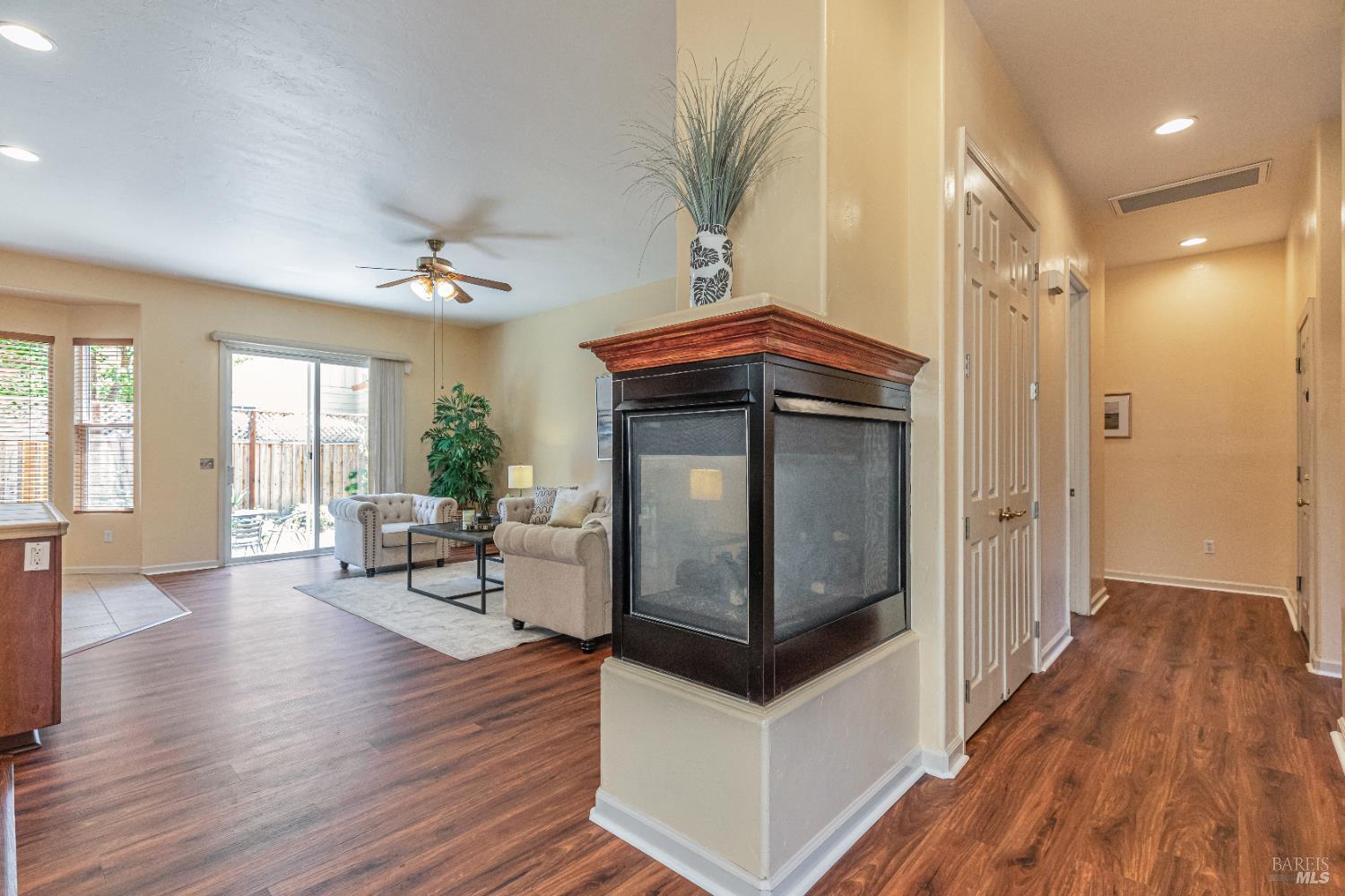 Santa Rosa, California, 95403, United States, 3 Bedrooms Bedrooms, ,2 BathroomsBathrooms,Residential,For Sale,1868703