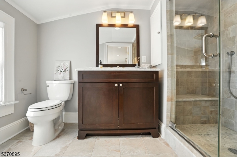 Maplewood Twp., New Jersey, 07040, United States, 4 Bedrooms Bedrooms, ,3 BathroomsBathrooms,Residential,For Sale,1940920