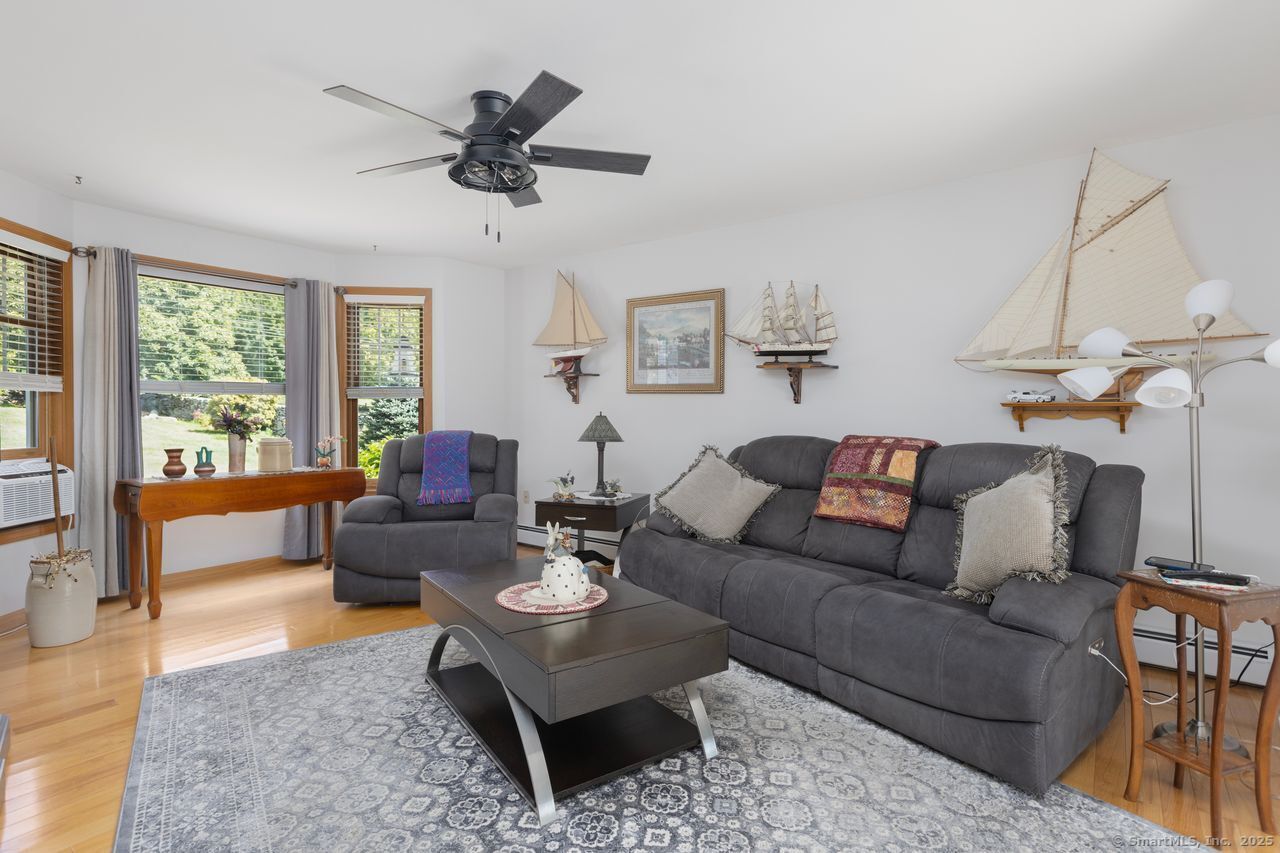 Griswold, Connecticut, 06351, United States, 3 Bedrooms Bedrooms, ,3 BathroomsBathrooms,Residential,For Sale,1941626
