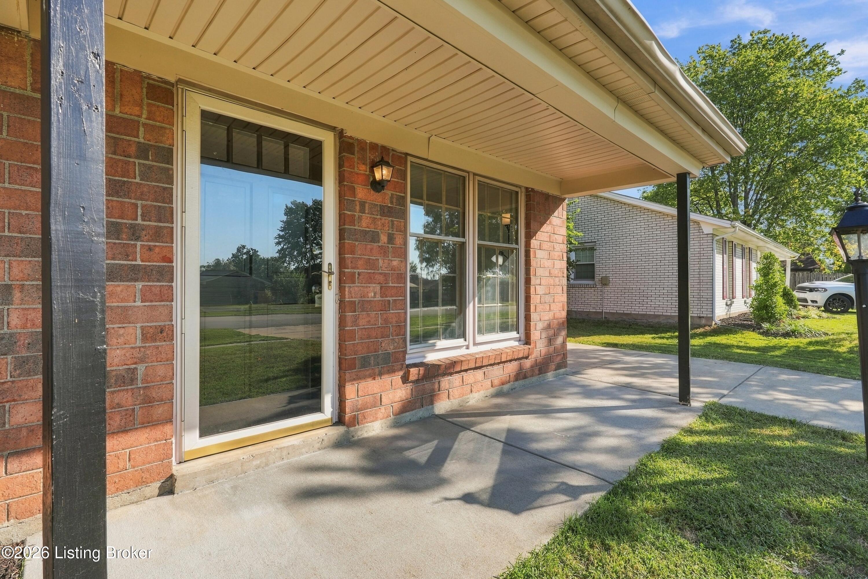 Lake Elkhorn Dr, Louisville, KY 40291 #1