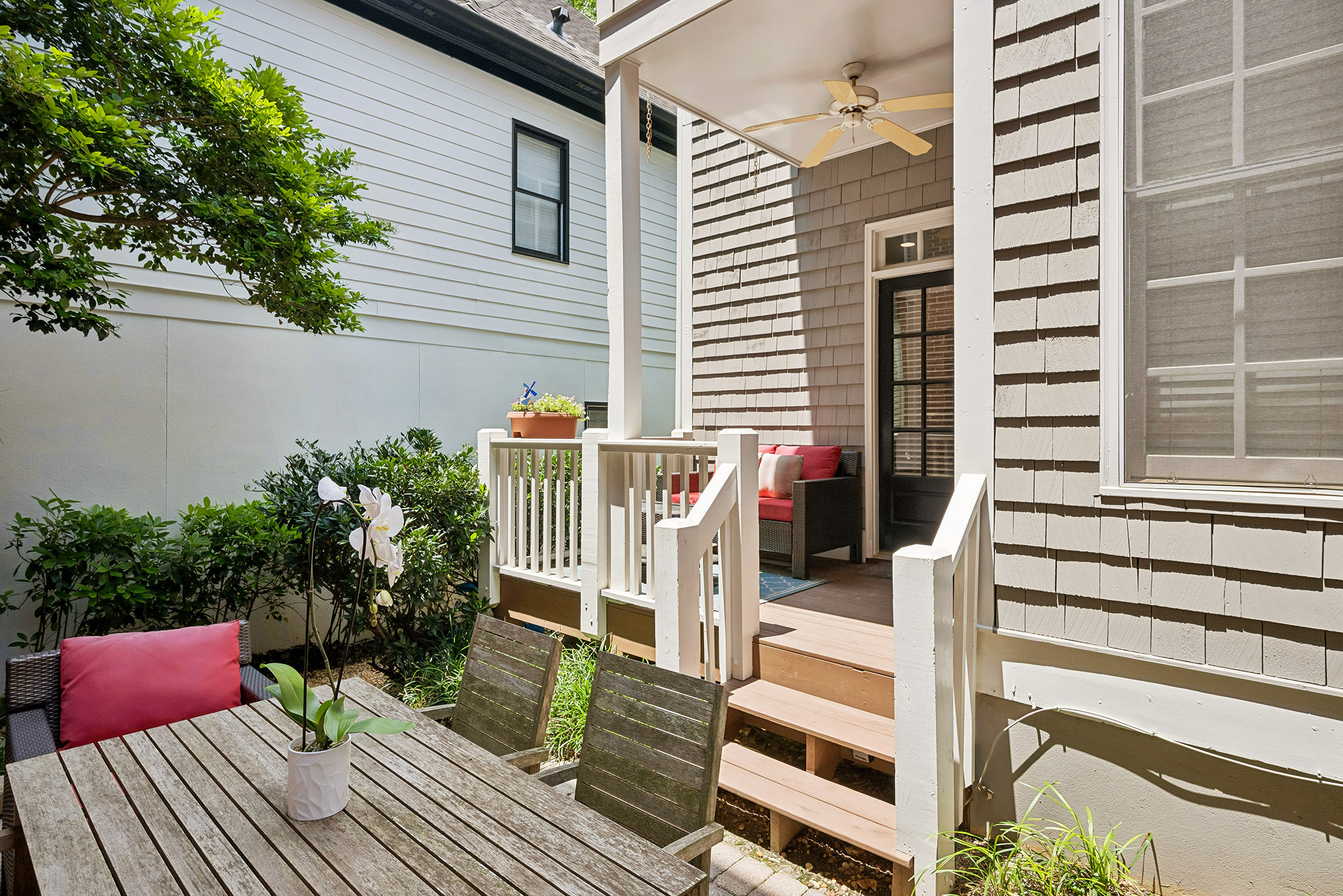  Stunning Cape Cod Residence in Sought-After Edmund Park - 物件實景