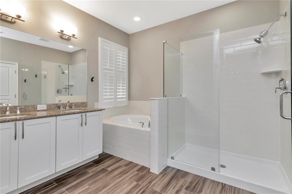 Tampa, Florida, 33604, United States, 3 Bedrooms Bedrooms, ,2 BathroomsBathrooms,Residential,For Sale,1912317