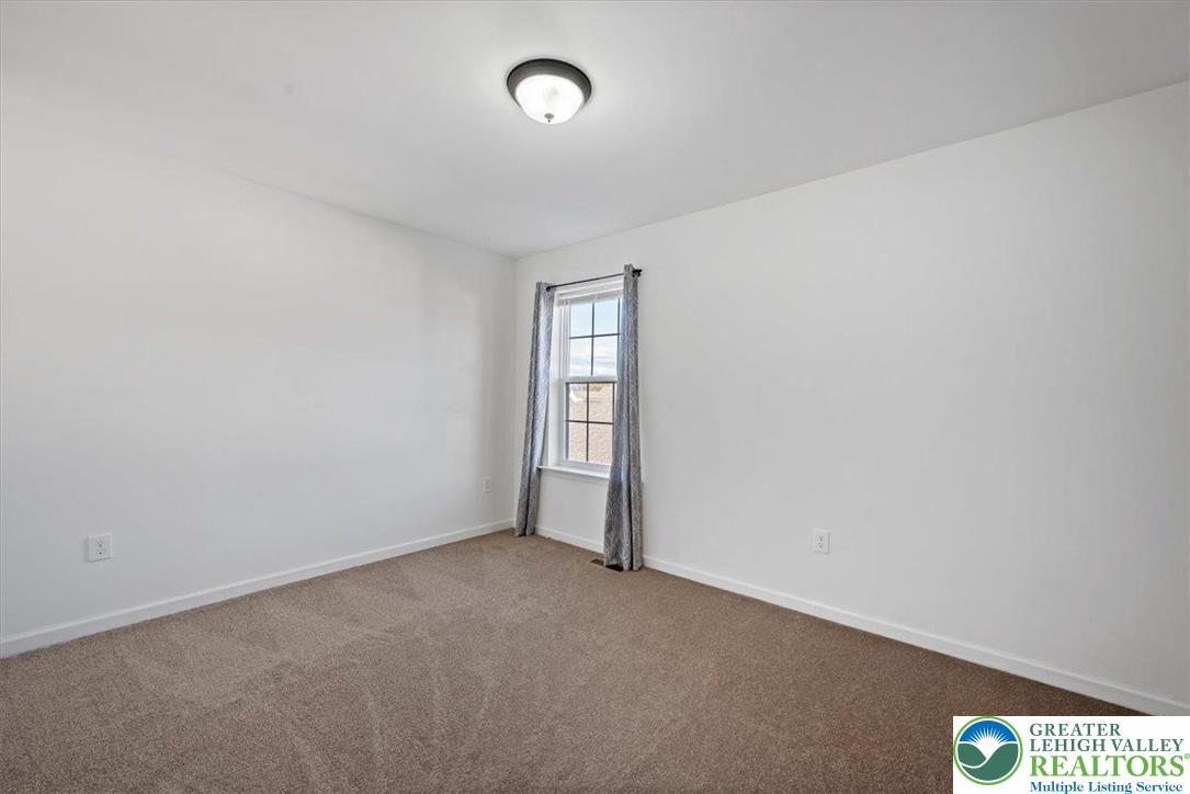 Palmer Twp, Pennsylvania, 18045, United States, 4 Bedrooms Bedrooms, ,3 BathroomsBathrooms,Residential,For Sale,2000563