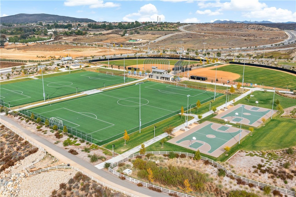 Temecula, California, 92591, United States, 2 Bedrooms Bedrooms, ,3 BathroomsBathrooms,Residential,For Sale,1931289