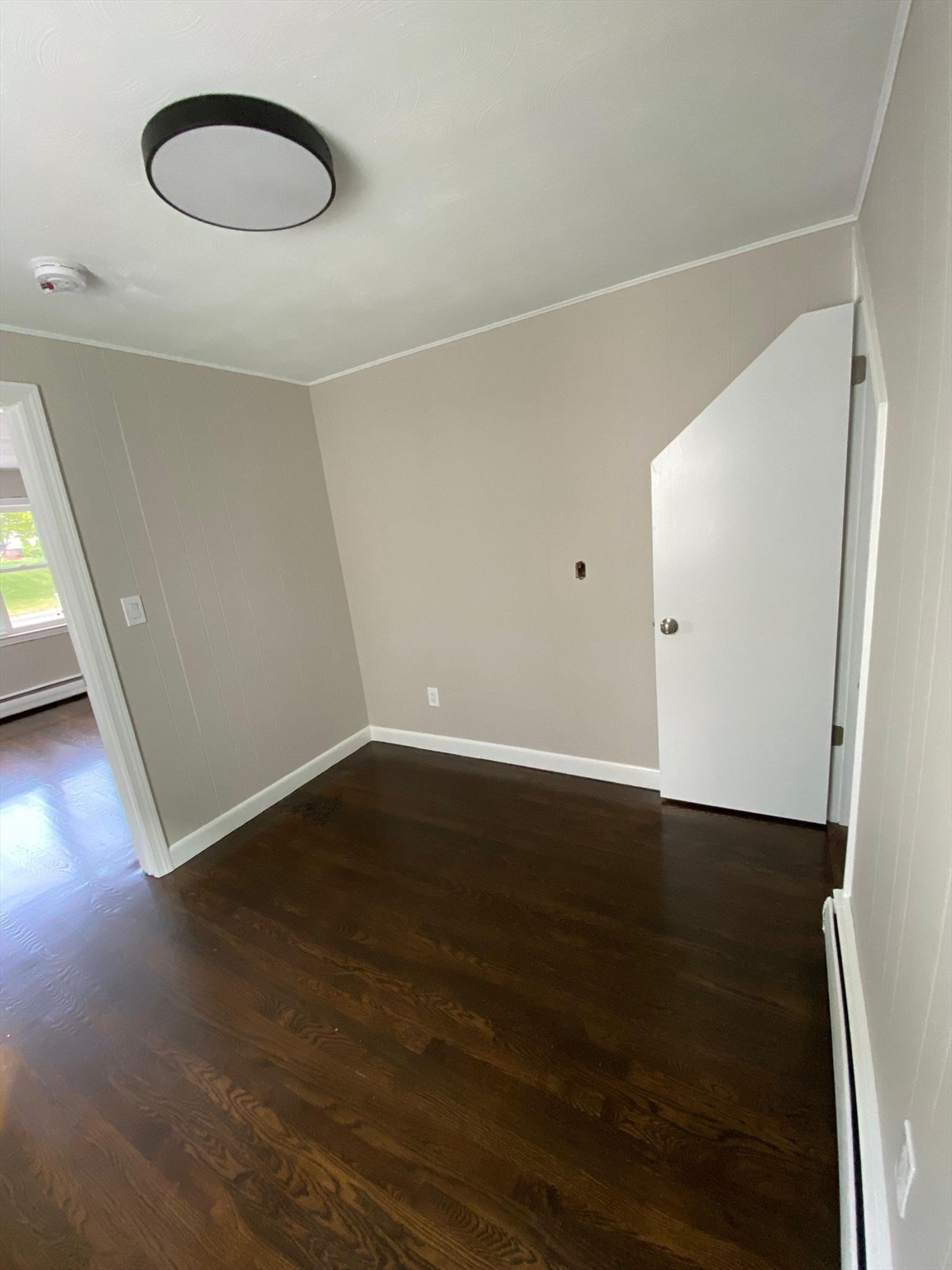 Revere, Massachusetts, 02151, United States, 6 Bedrooms Bedrooms, ,3 BathroomsBathrooms,Residential,For Sale,1898078
