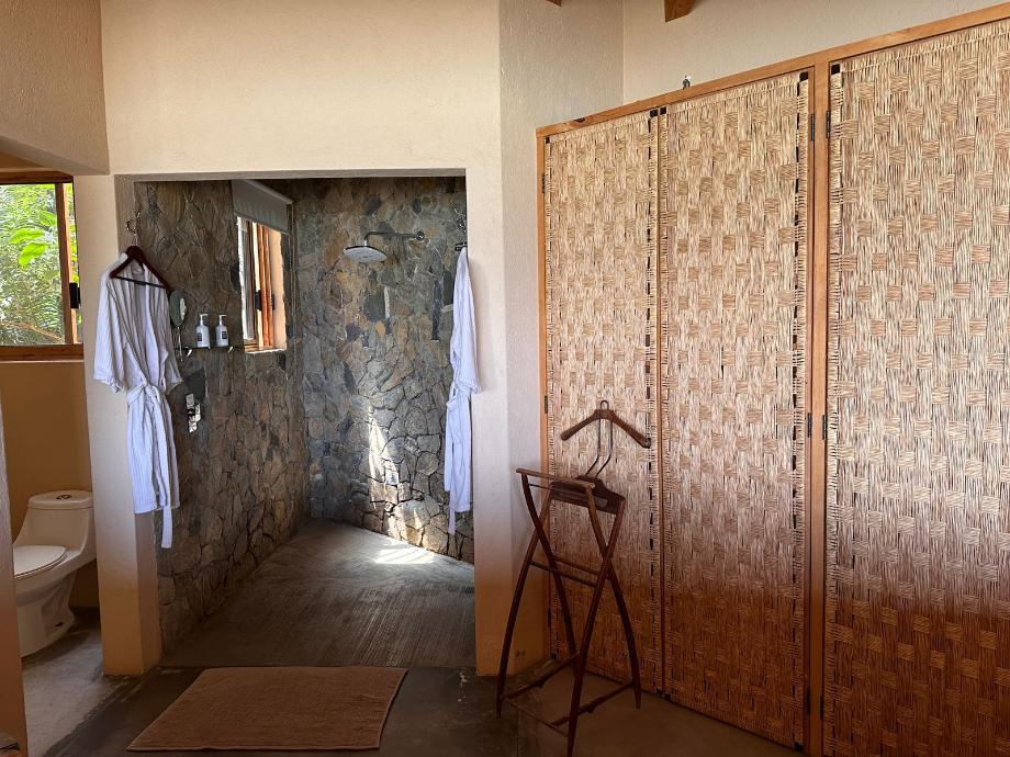 Valle de Bravo, Estado de méxico, 51217, Mexico, 5 Bedrooms Bedrooms, ,5 BathroomsBathrooms,Residential,For Sale,1939741
