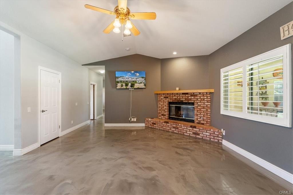 Hemet, California, 92544, United States, 4 Bedrooms Bedrooms, ,2 BathroomsBathrooms,Residential,For Sale,1899336