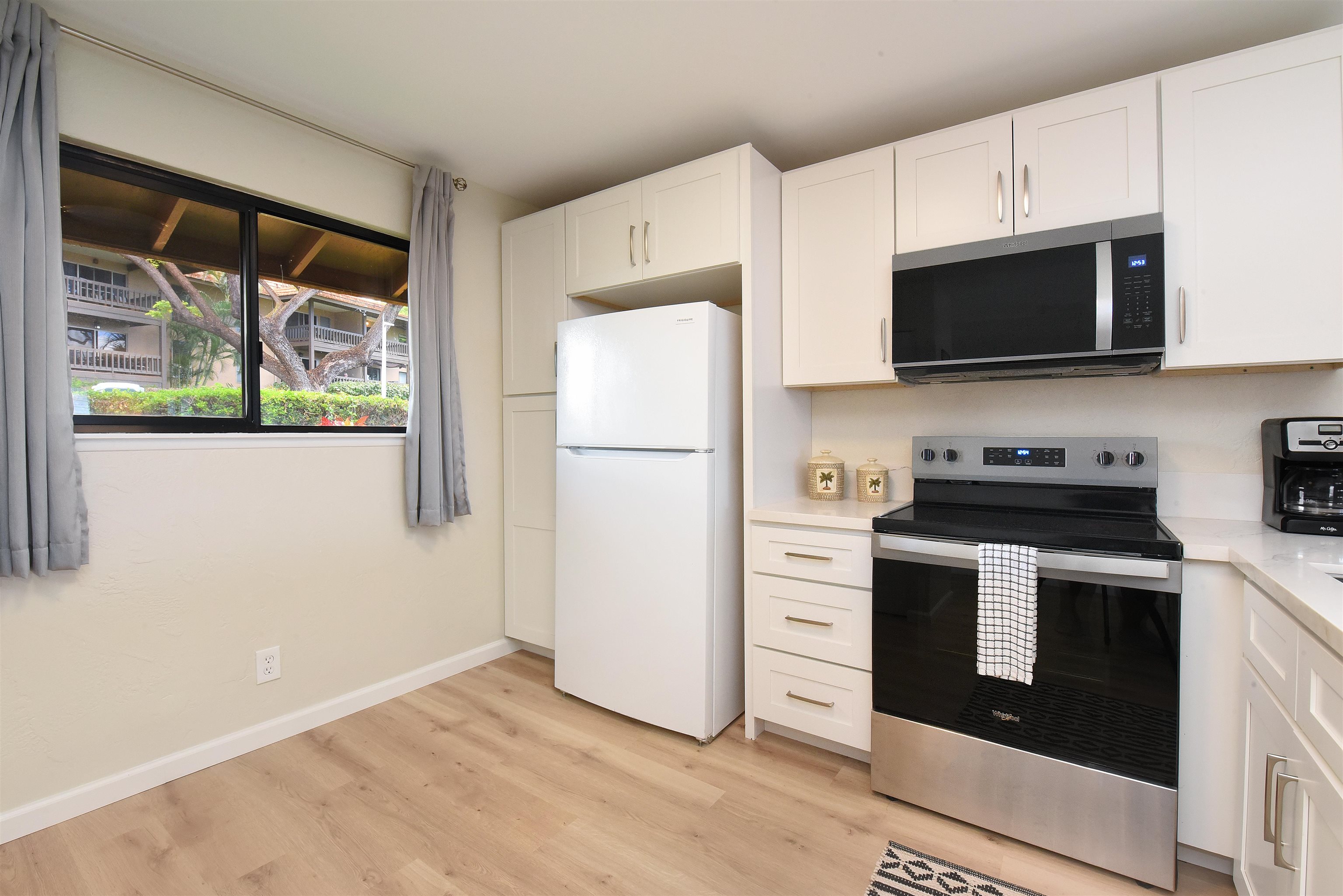 Lahaina, Hawaii, 96761, United States, 2 Bedrooms Bedrooms, ,2 BathroomsBathrooms,Residential,For Sale,1795000
